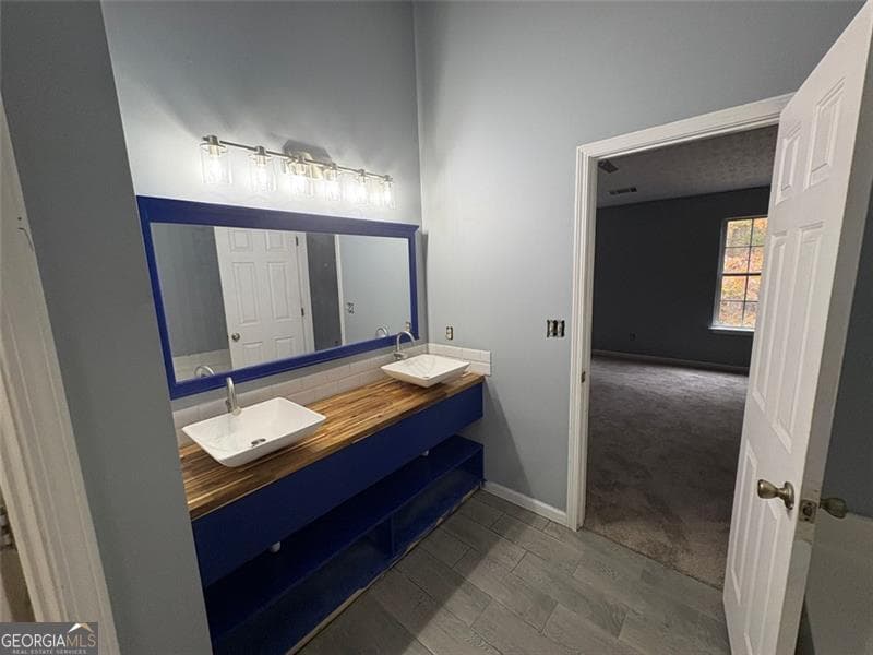 7420 Royale Ln — photo 37