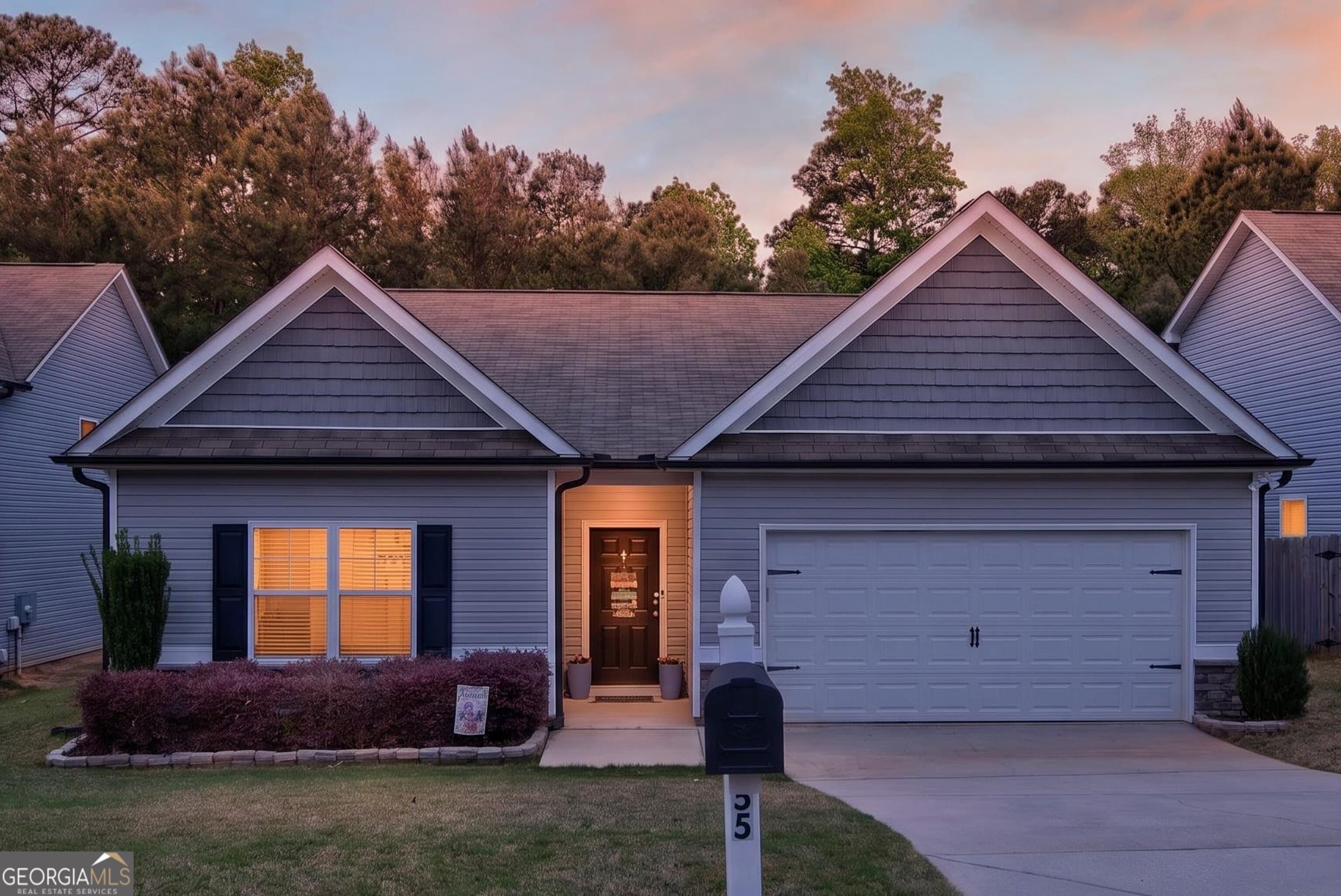 55 Hill Top Circle — photo 2