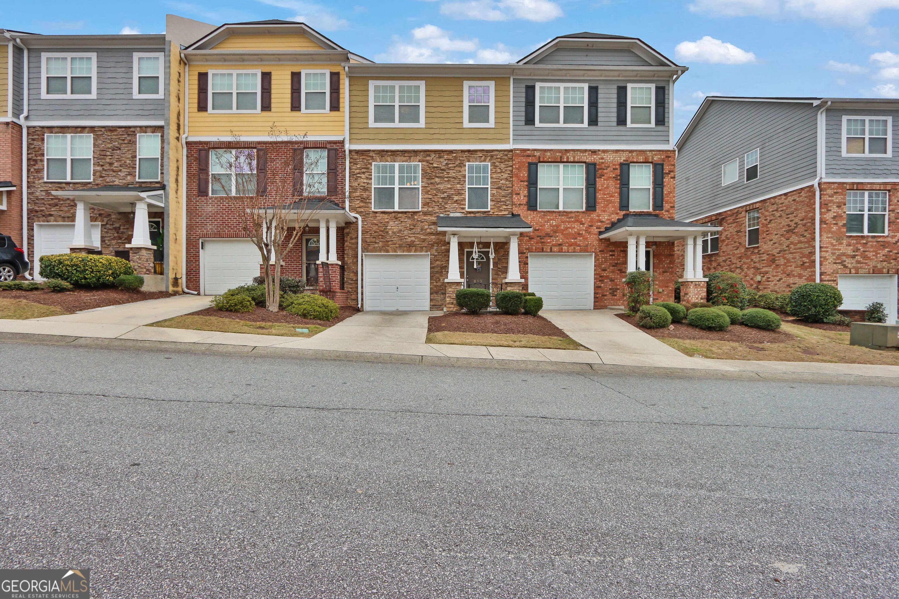 819 Tulip Poplar Way — photo 2