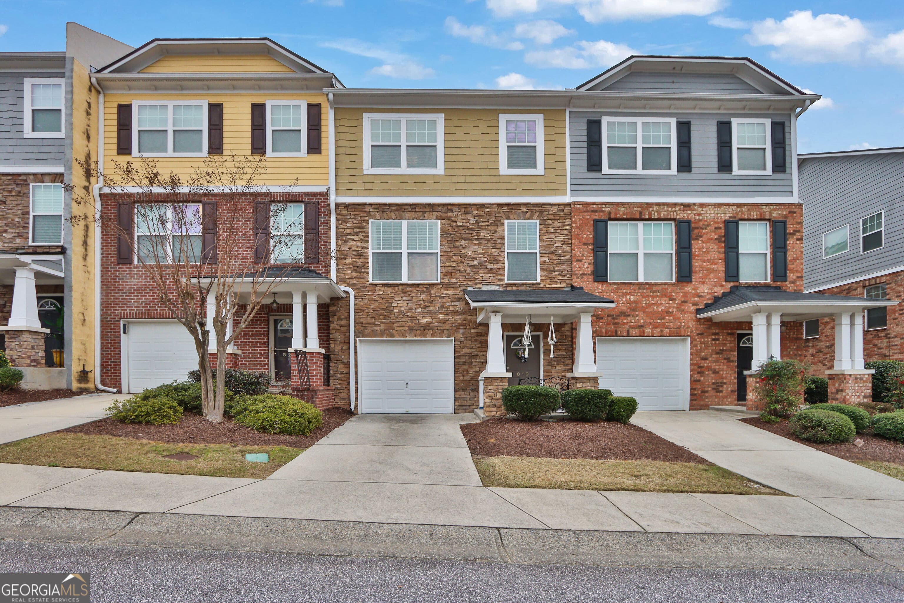 819 Tulip Poplar Way — photo 1