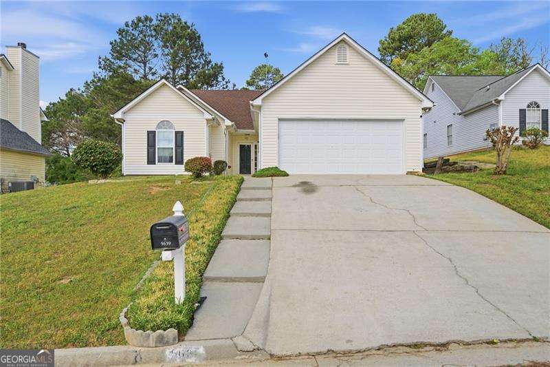 5639 Isleworth Ct — photo 1