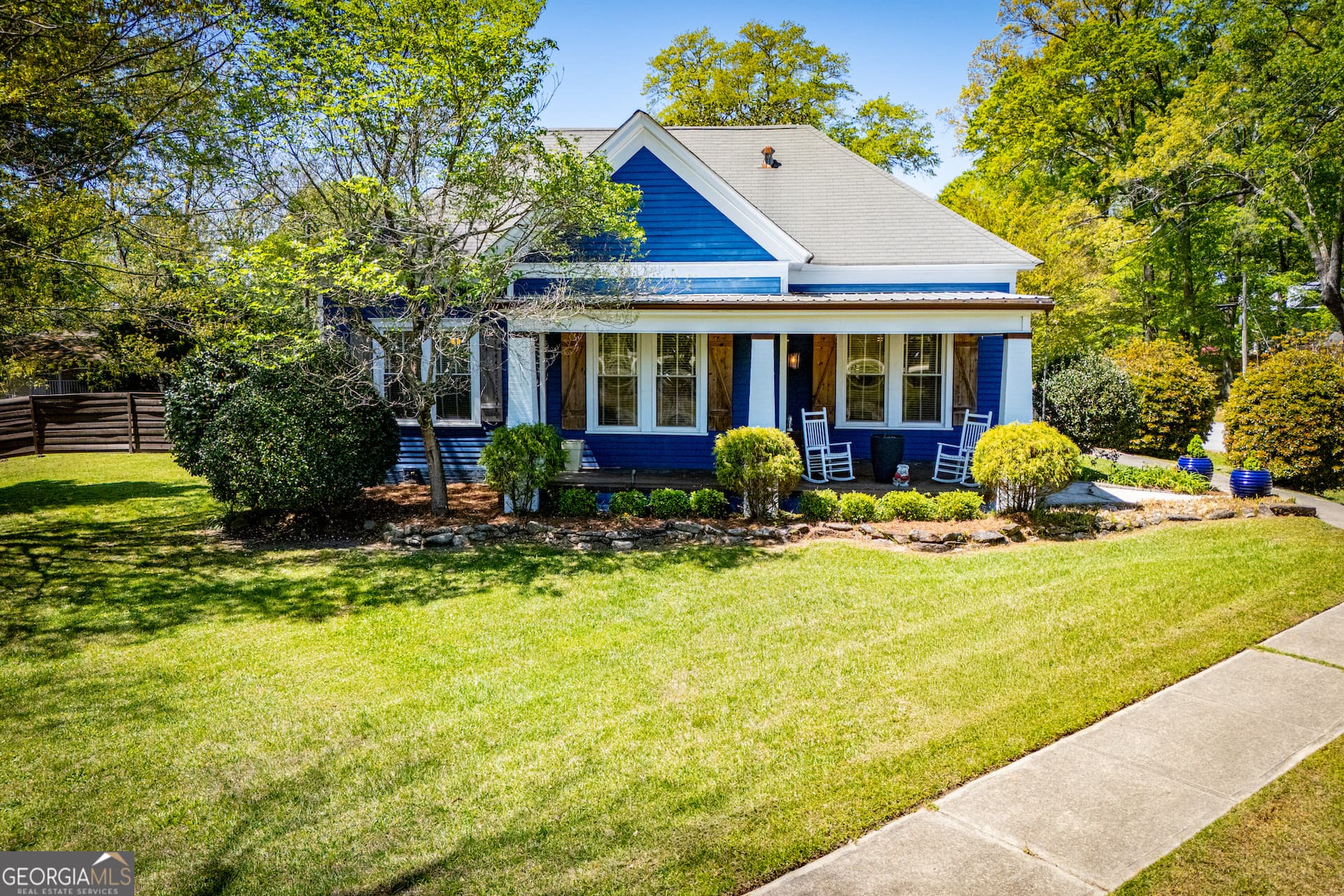 416 W Montgomery St — photo 1