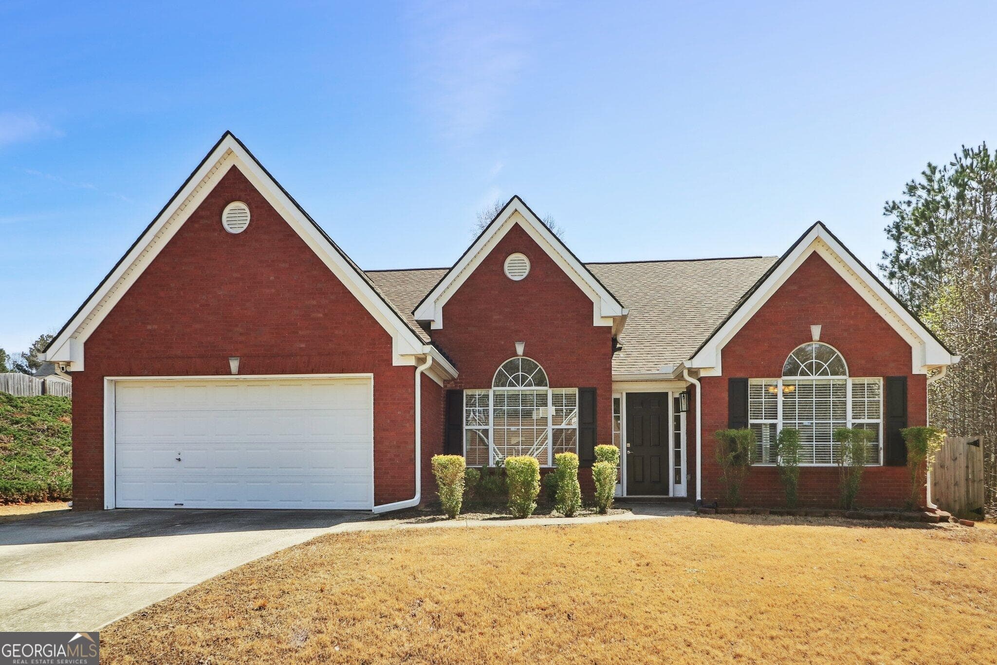 1627 Amhearst Walk Rd — photo 1