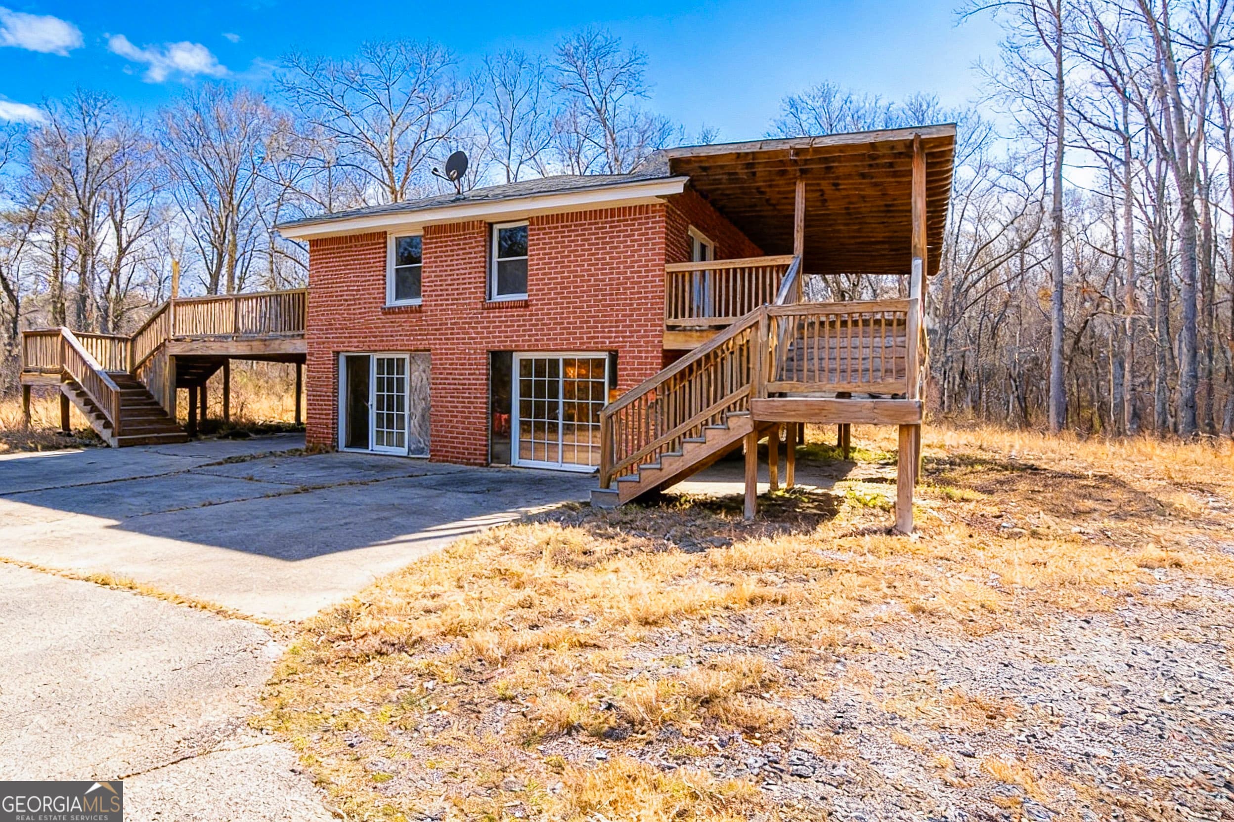 140 Joe Bray Rd — photo 1