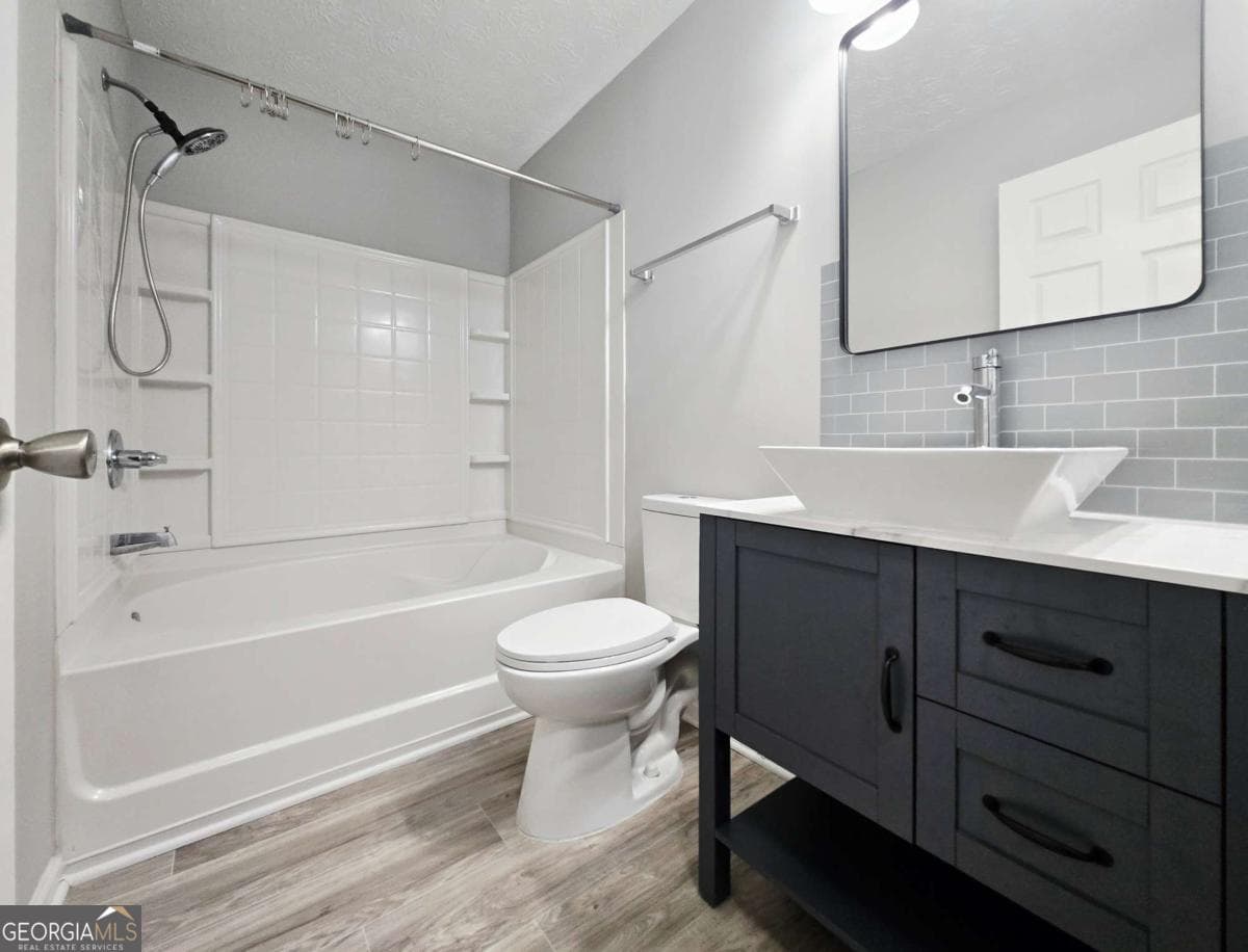 2430 Piering Dr — photo 33