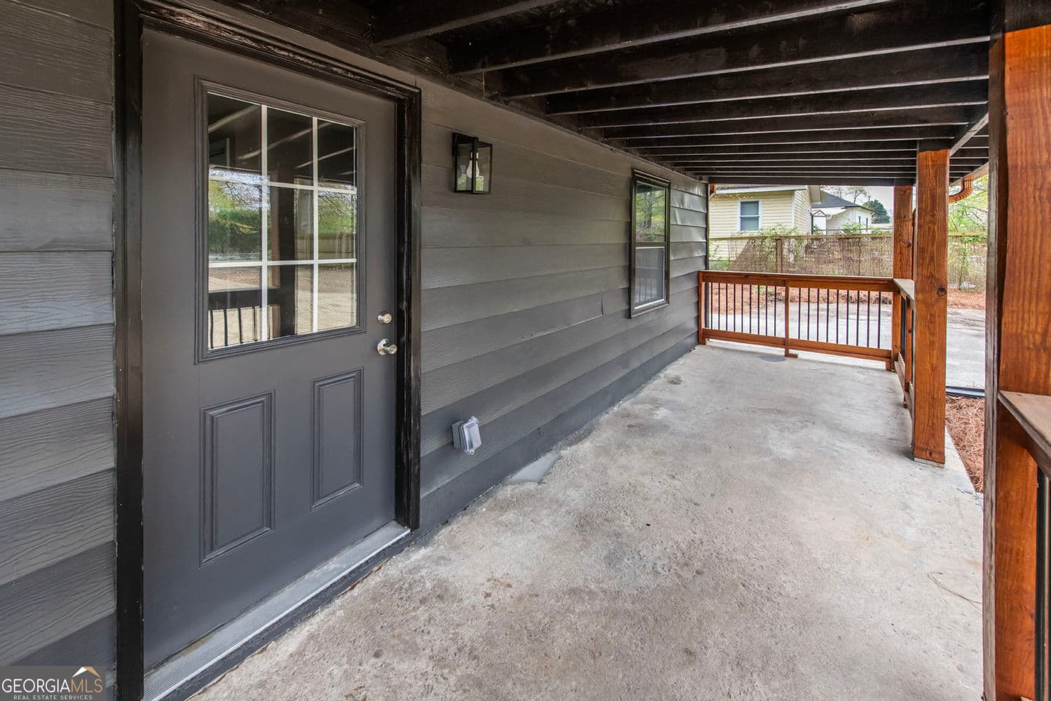 520 Pate Dr — photo 2