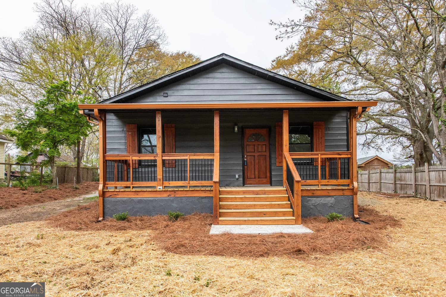 520 Pate Dr — photo 1