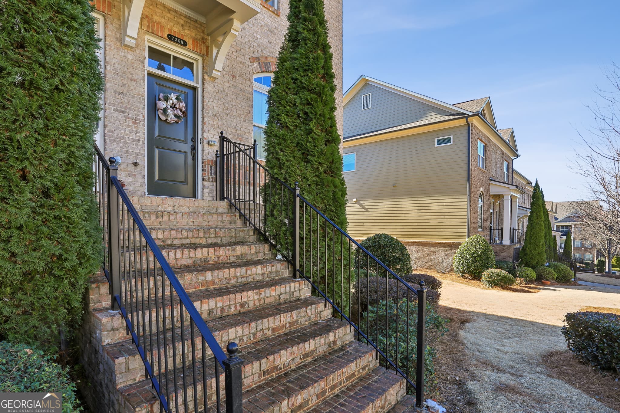 7395 Glisten Ave — photo 2