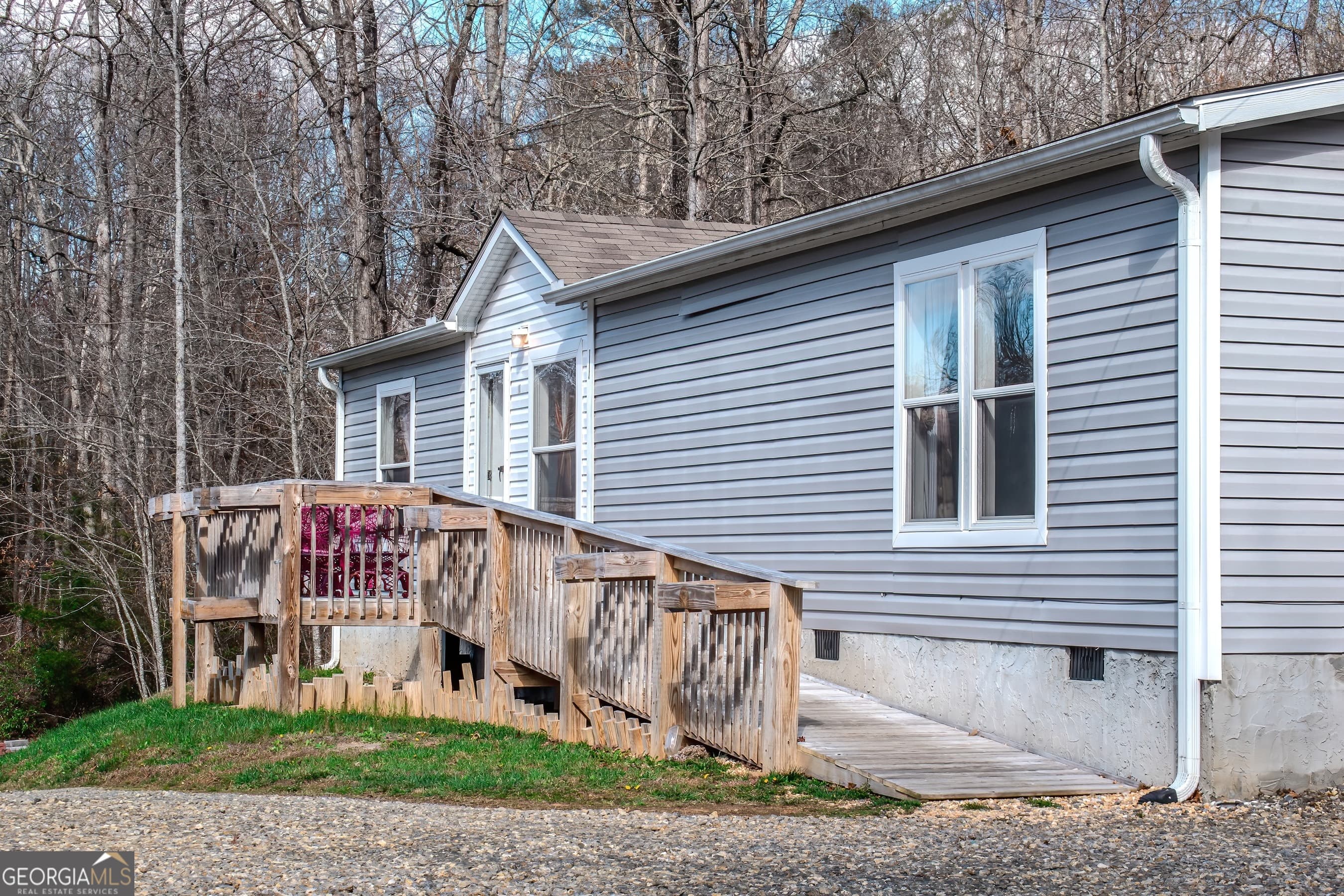 10 Friendship Ln — photo 2