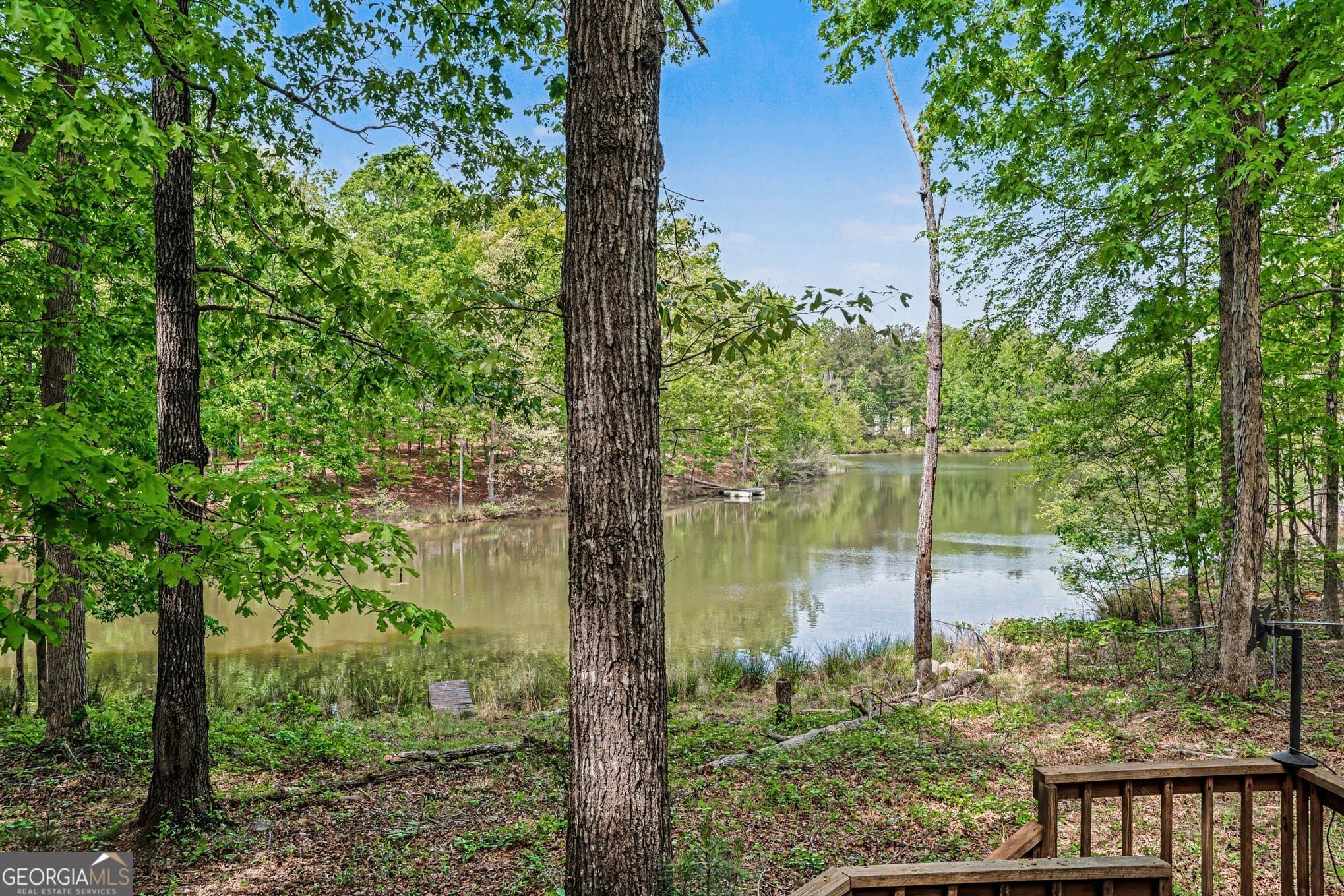 490 Forest Rd — photo 32