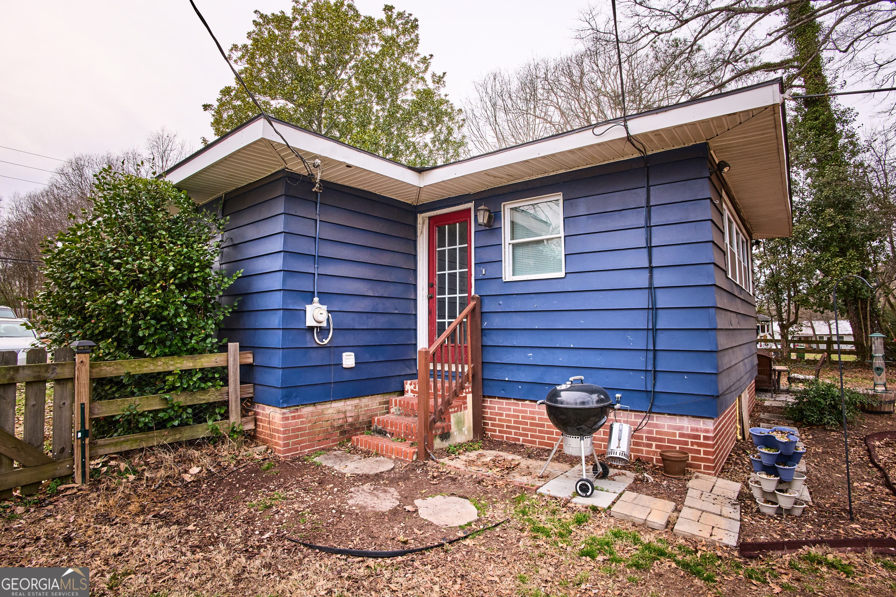 1037 S Madison Ave — photo 27