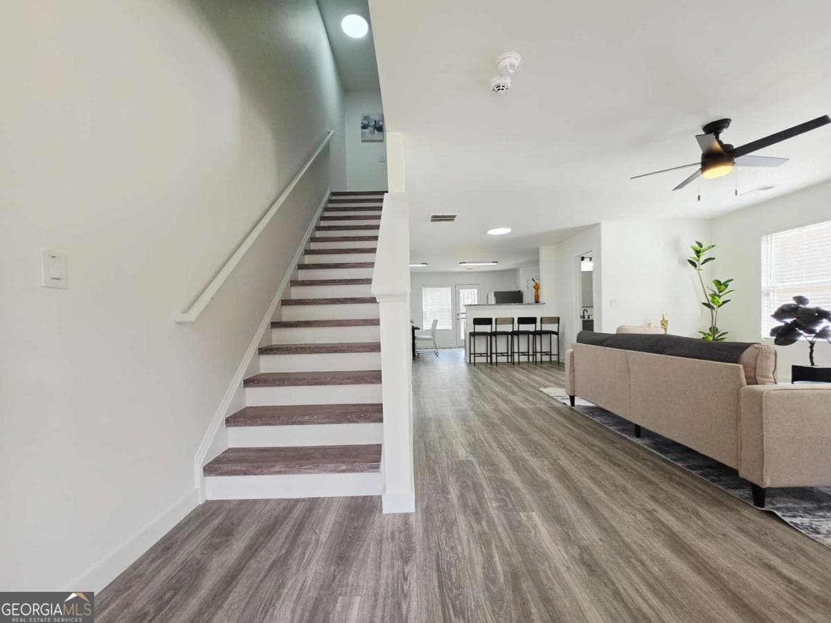 2529 Piering Dr — photo 2