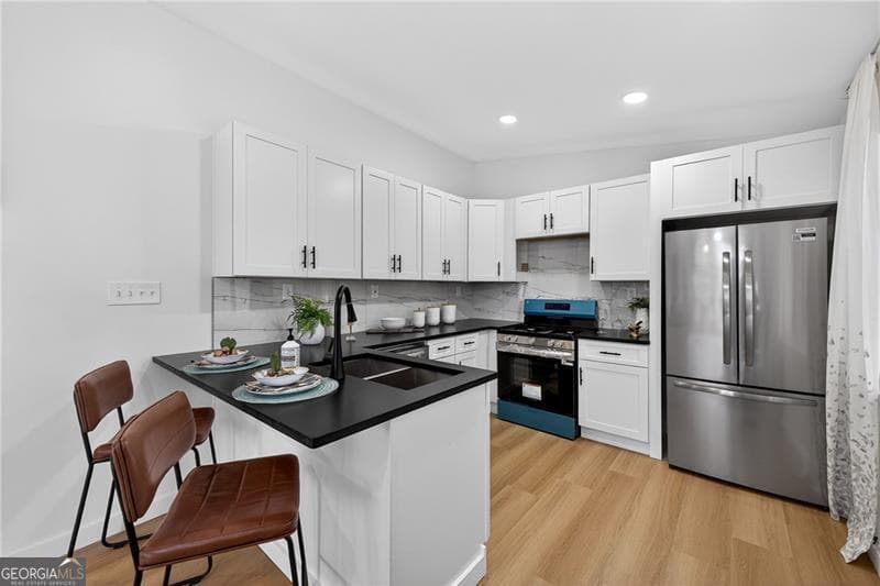 201 Lydia Se Dr — photo 2