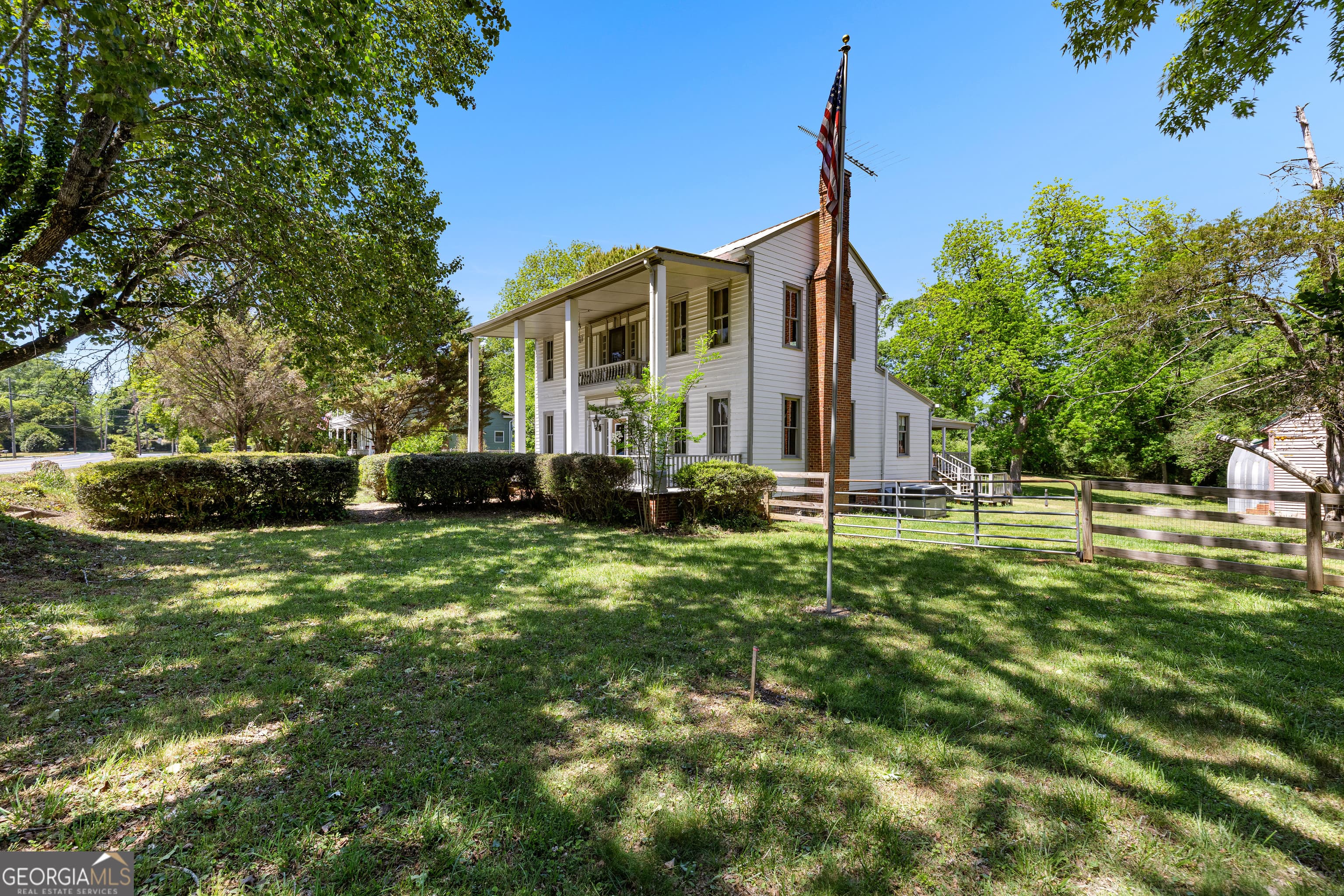 417 Lagrange St — photo 2