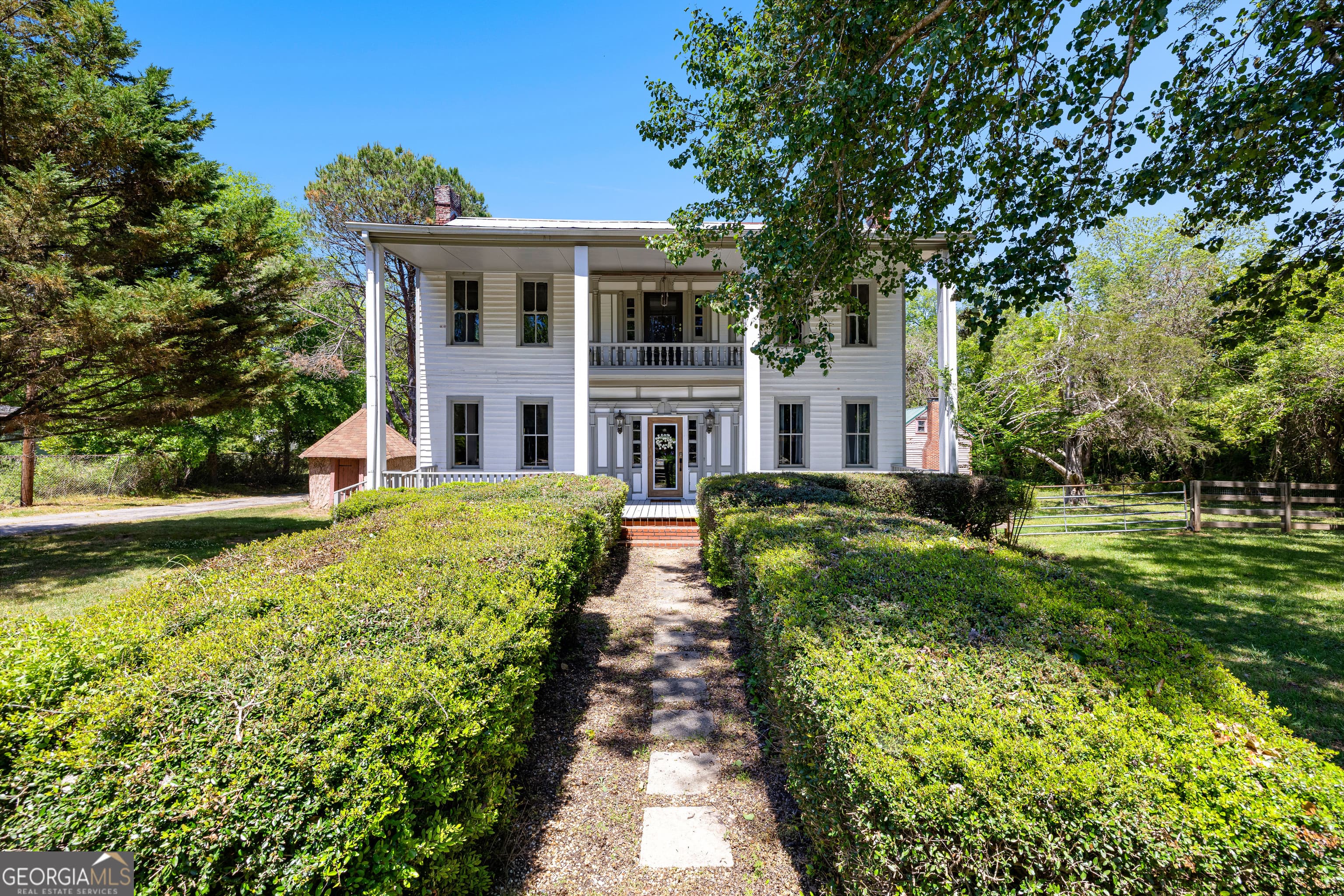 417 Lagrange St — photo 1