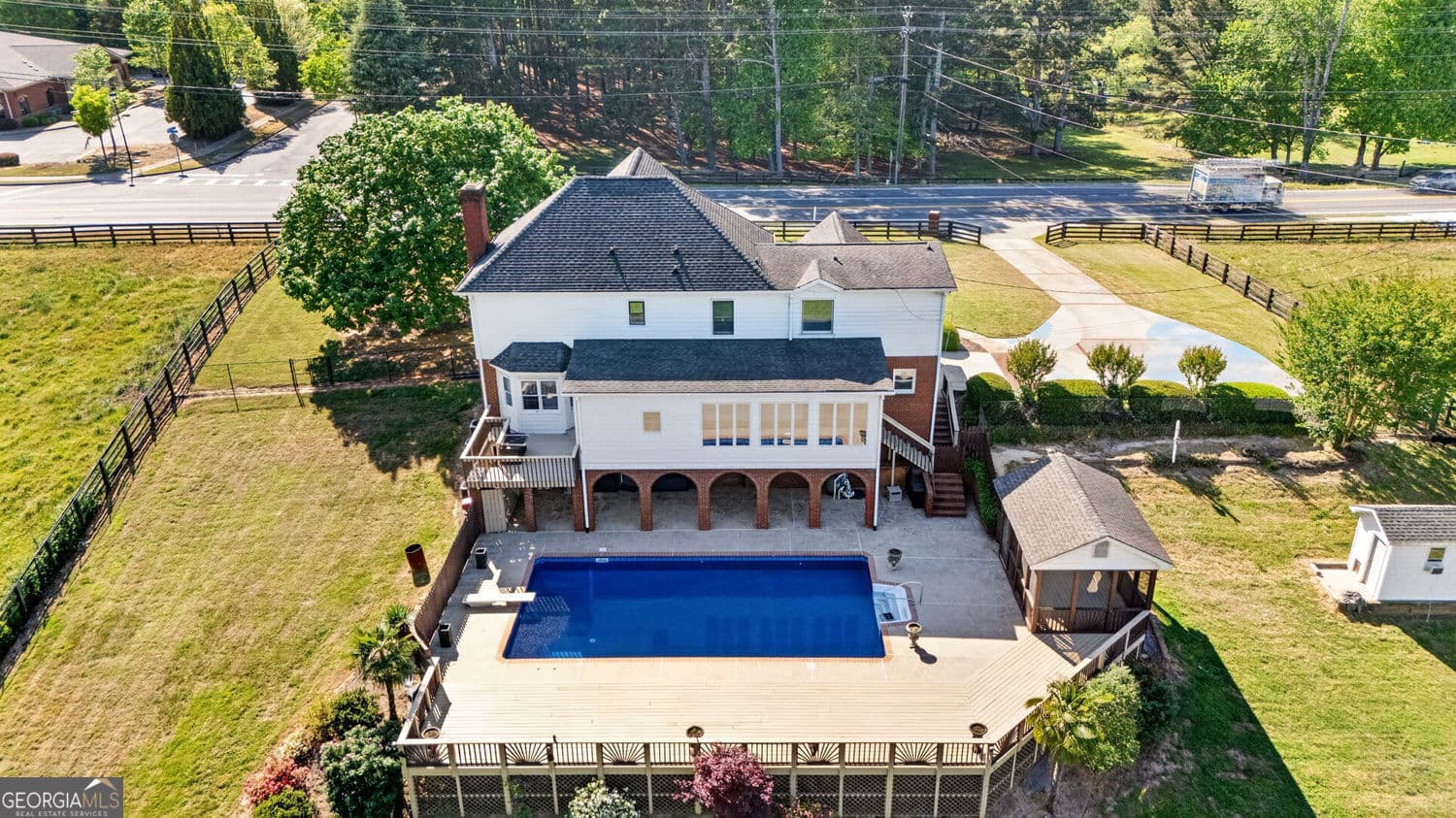 3715 Ridge Rd — photo 2