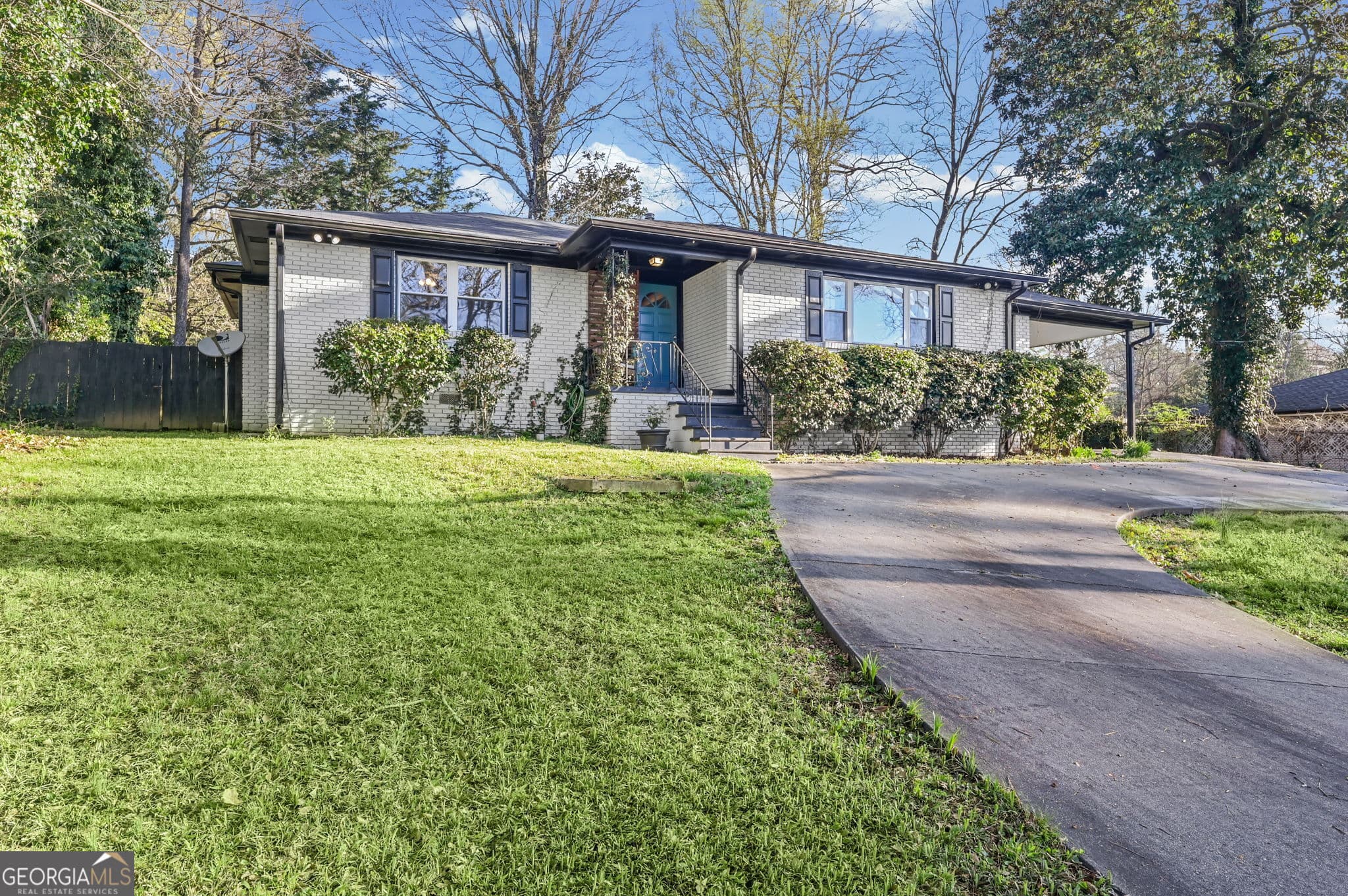 3108 N Druid Hills Rd — photo 2