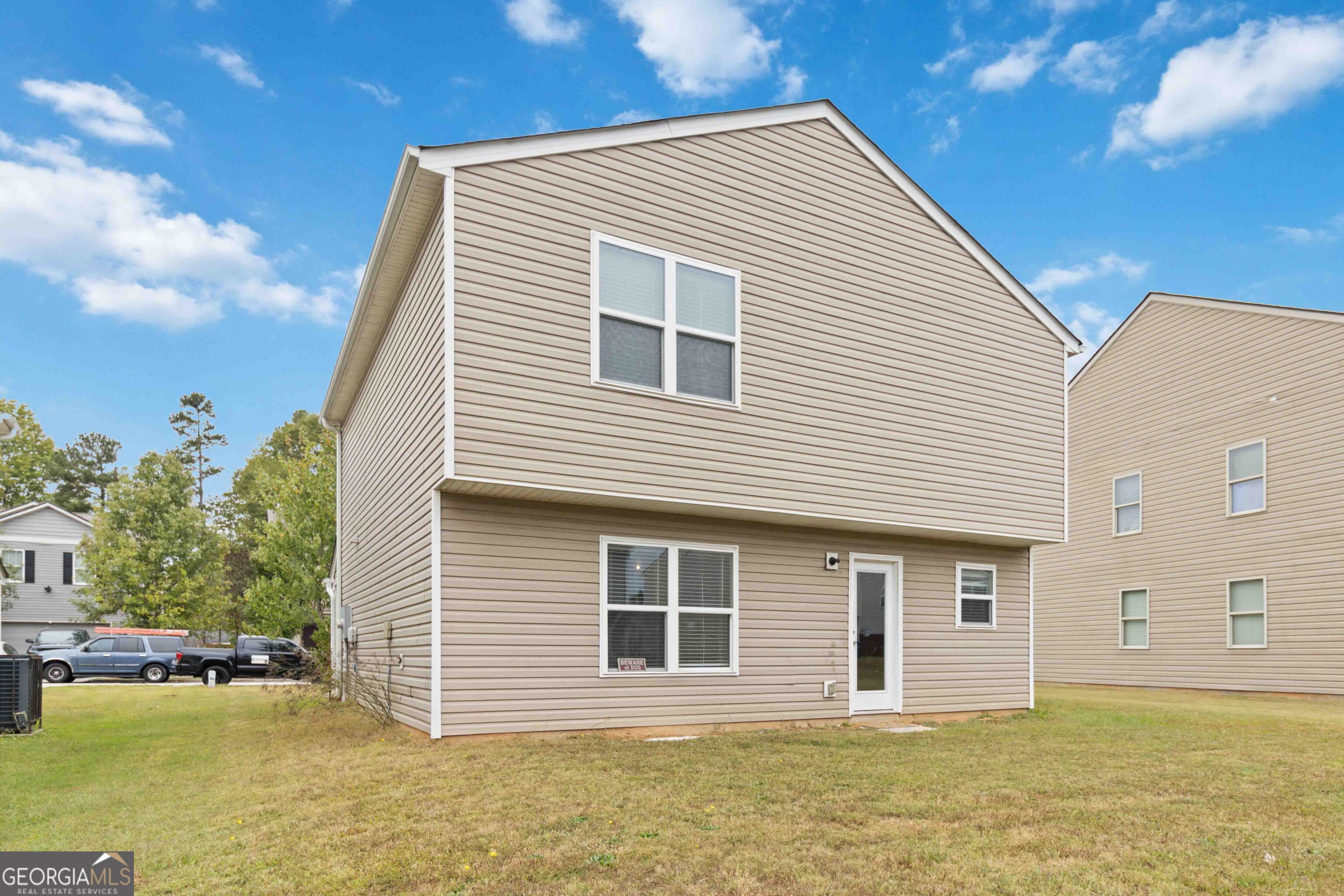 2877 S Hills Dr — photo 29