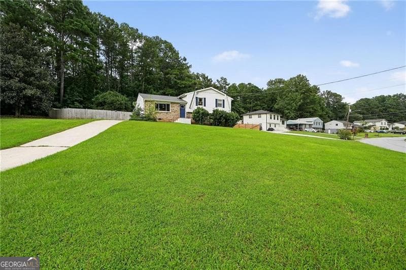 624 Village Ln Sw Dr — photo 2