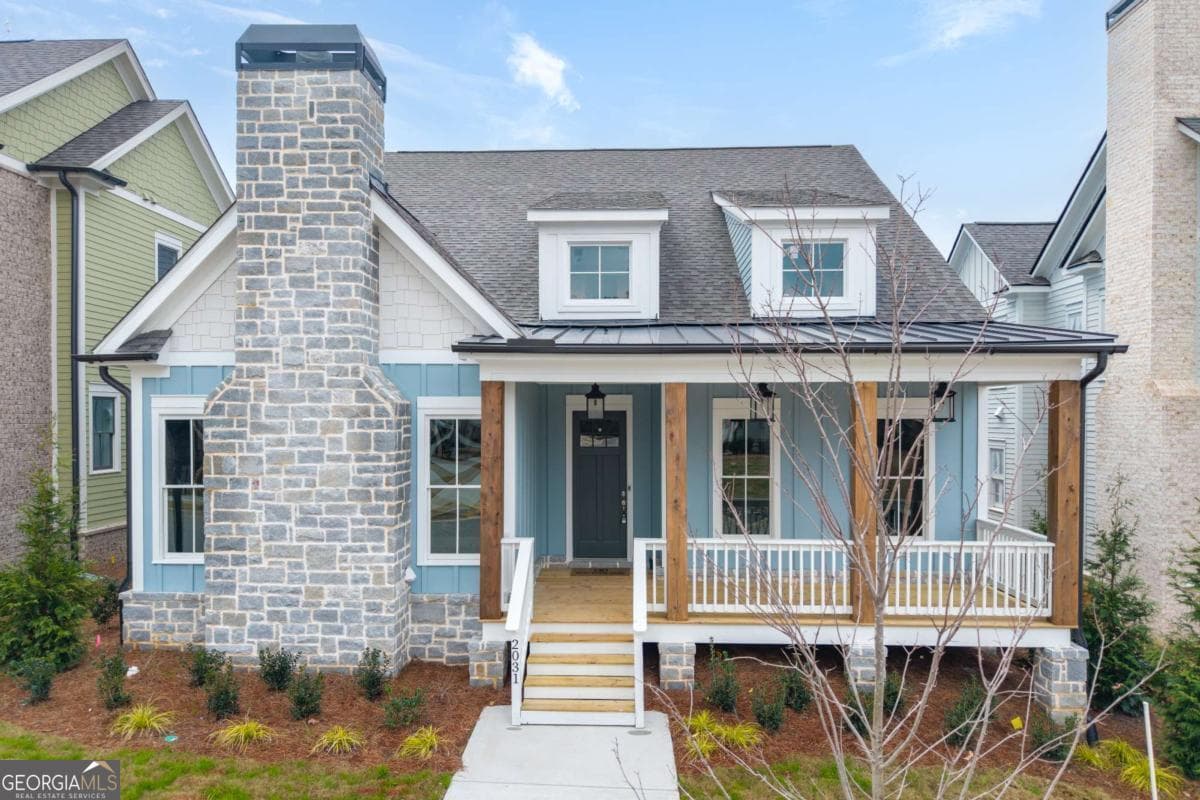 2031 Village Walk — photo 1