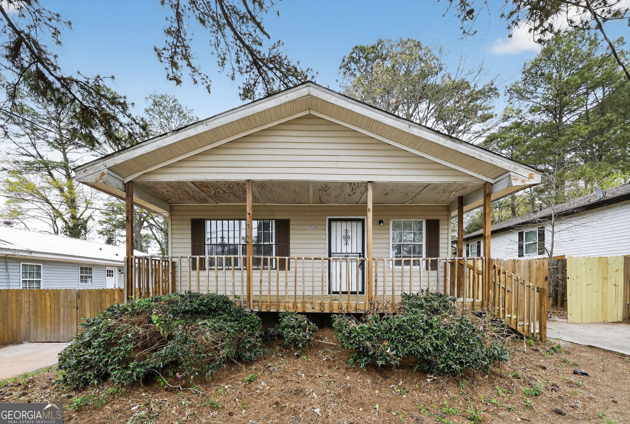 1511 Rupert Rd — photo 2