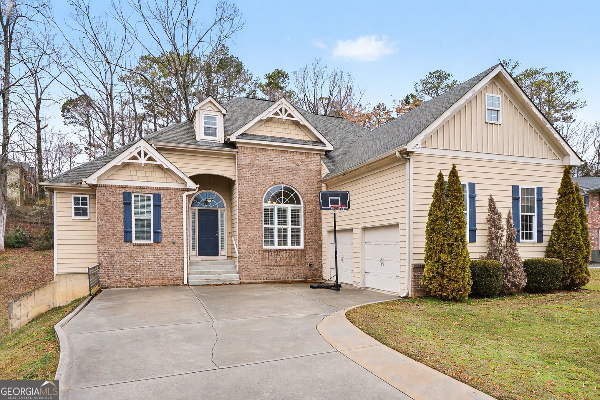 4597 Alpine Dr — photo 1