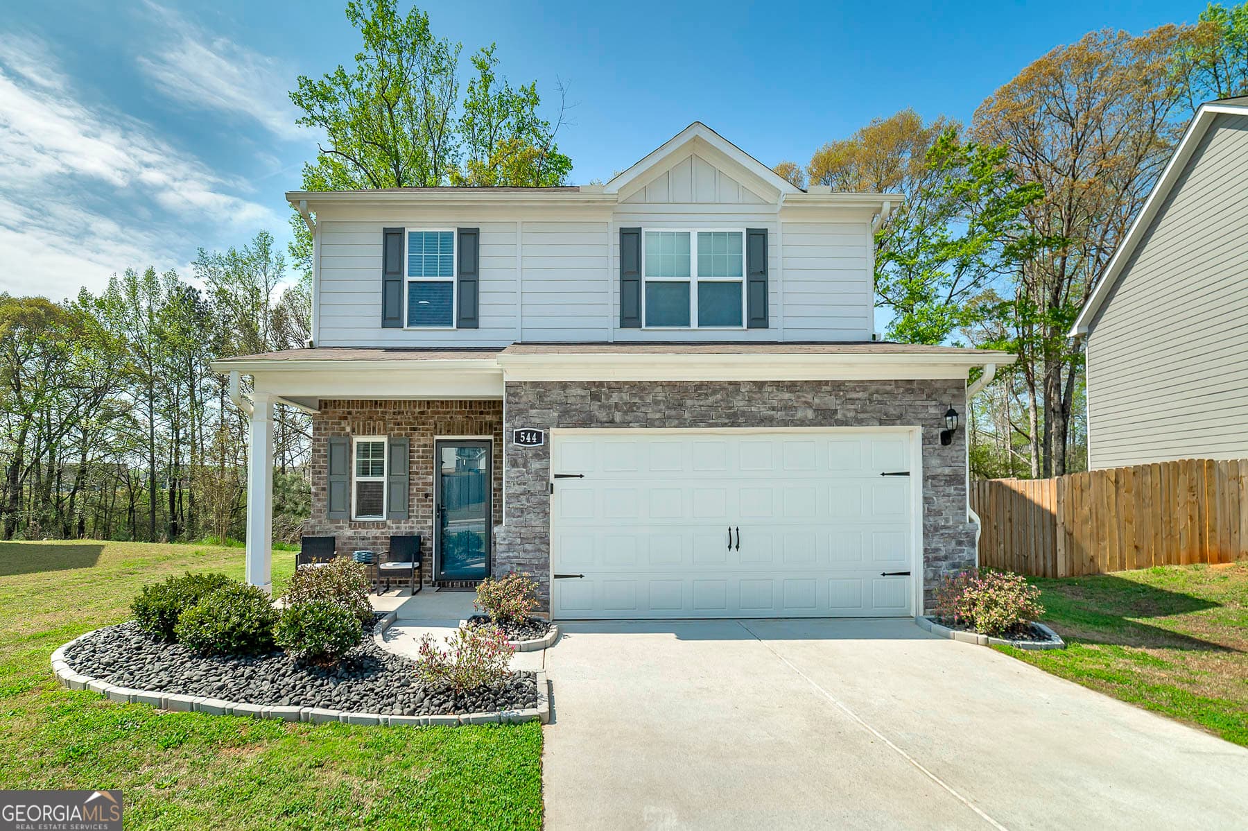 544 Moline Way — photo 1