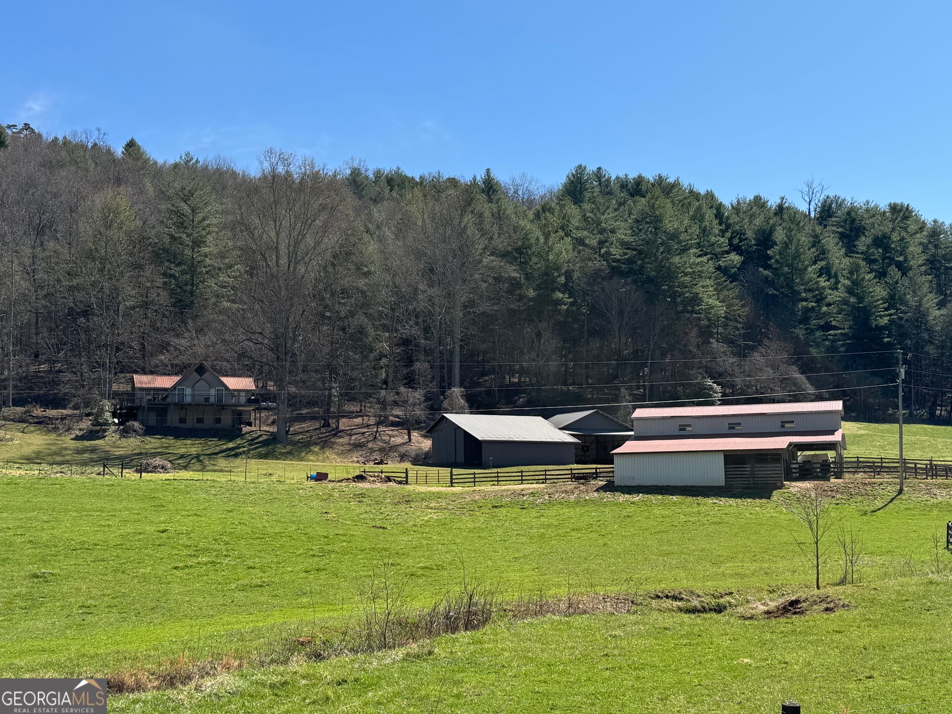 137 Blue Spruce Dr — photo 1