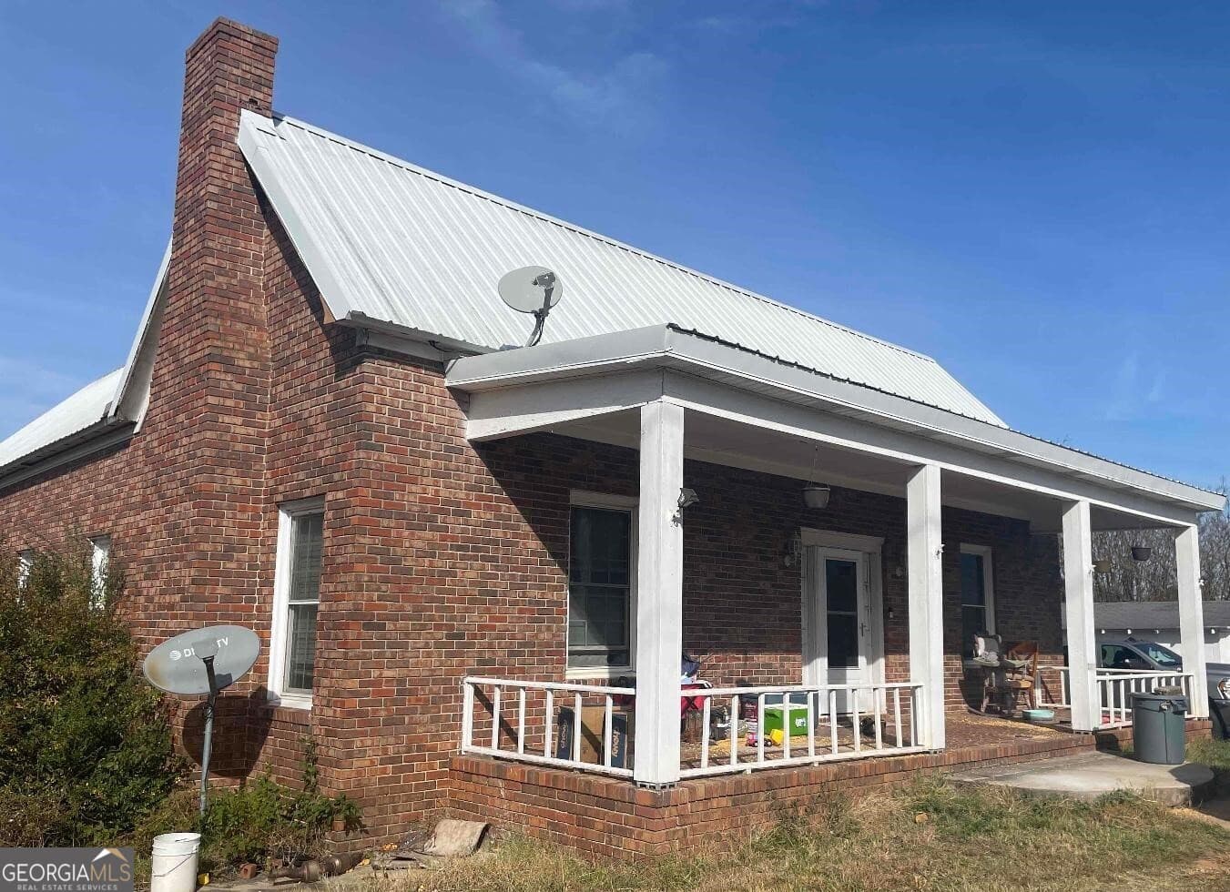 104 Powers Rd — photo 1