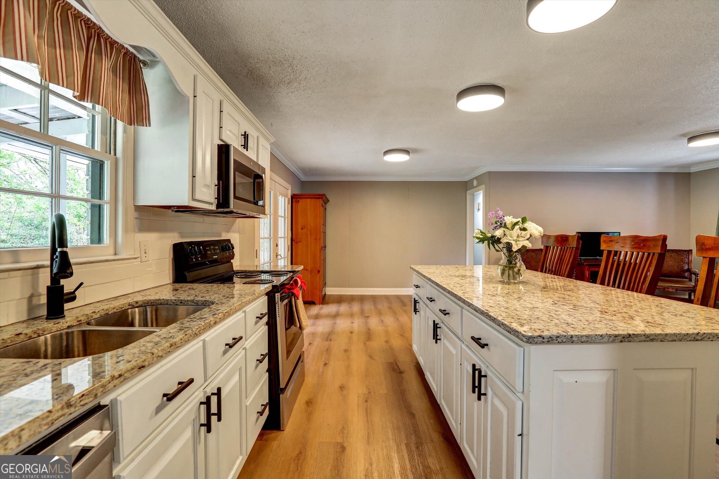 1095 Athens Rd — photo 2