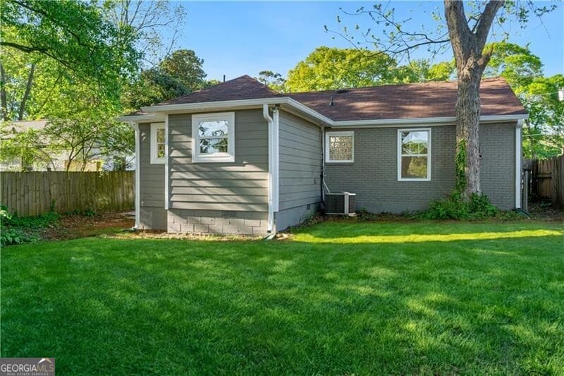 1258 Lyle Ave — photo 24