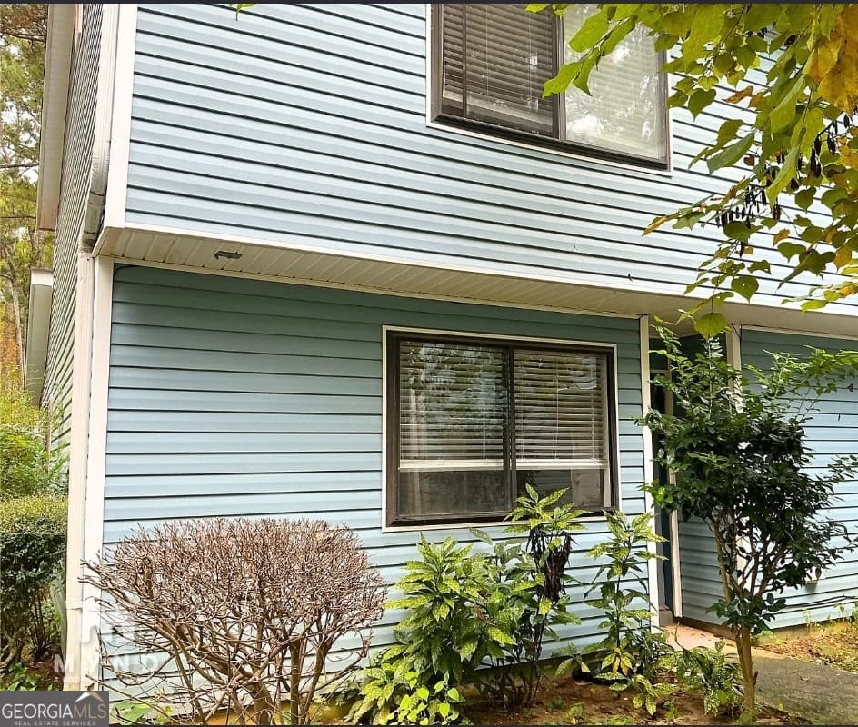 8602 Creekwood Way — photo 1