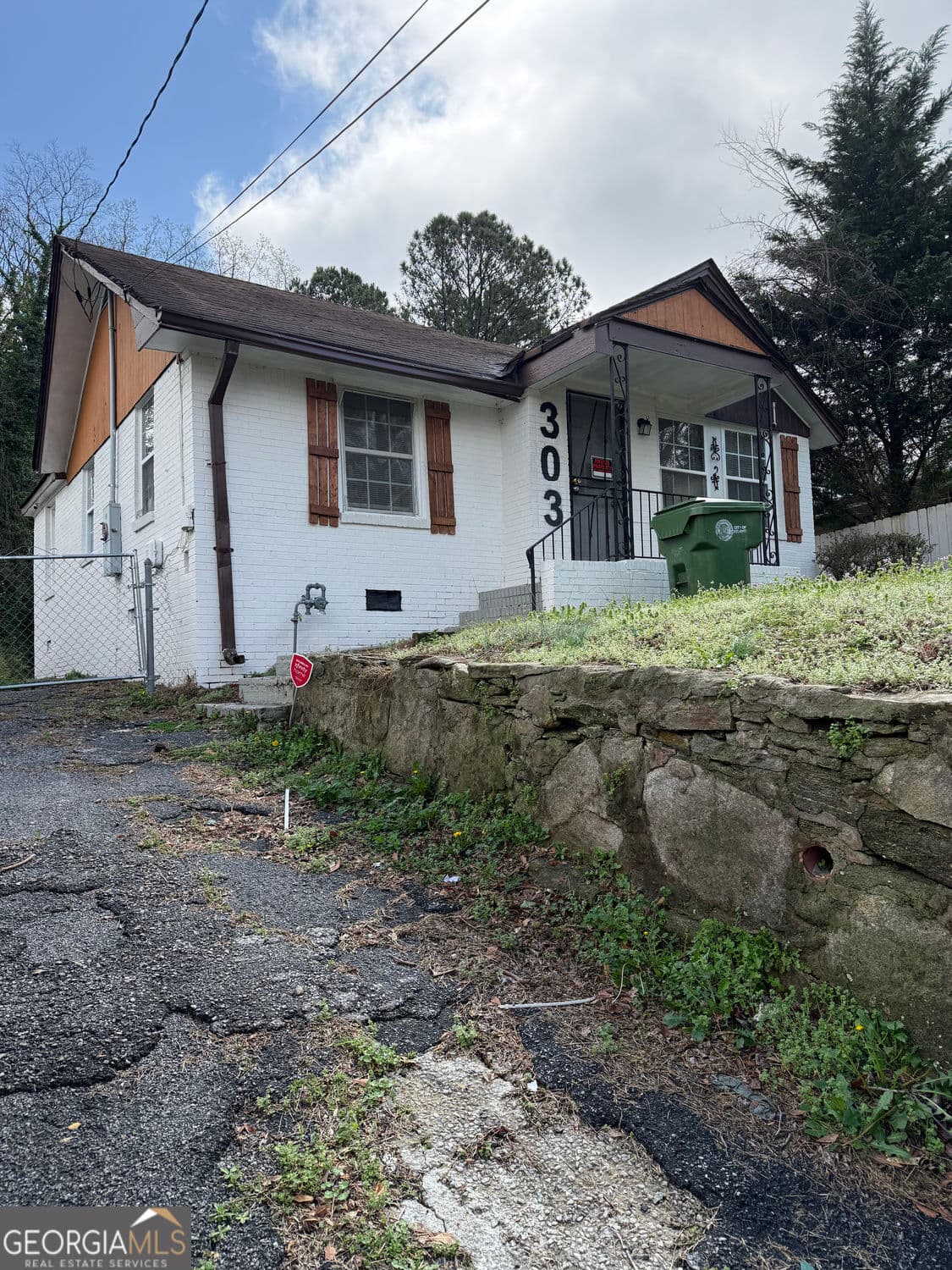 303 Nw Anderson Nw Ave — photo 1