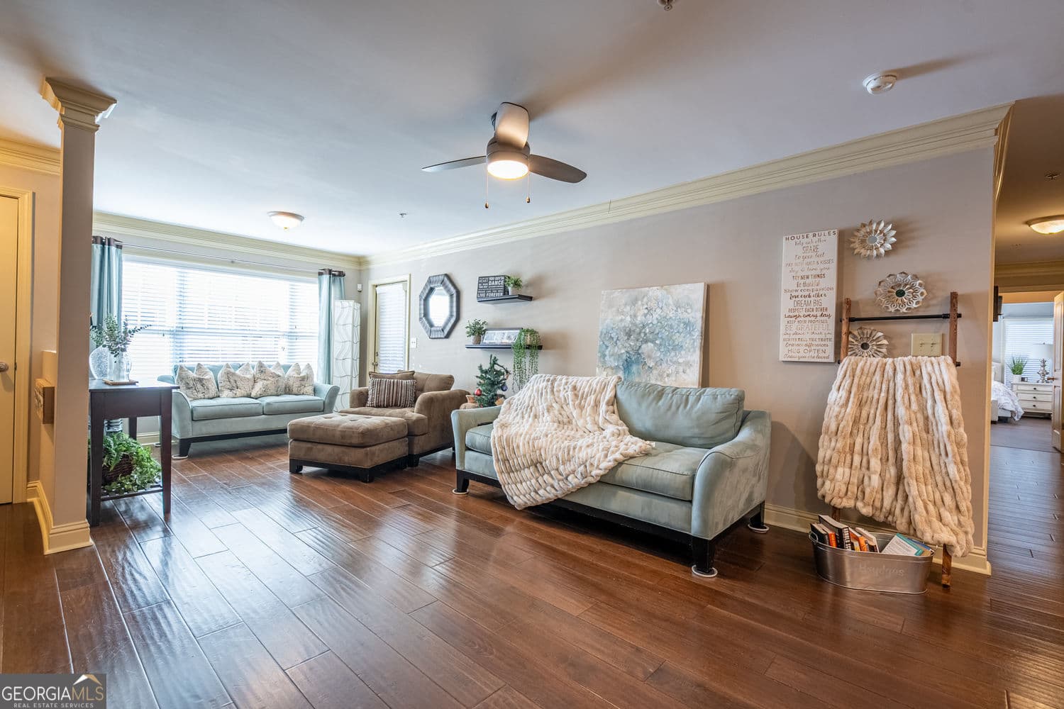 601 Madison Se Ln — photo 2