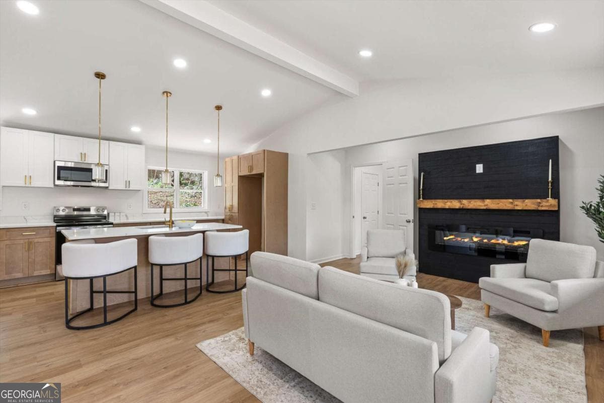 1262 Sparrow Ln — photo 2