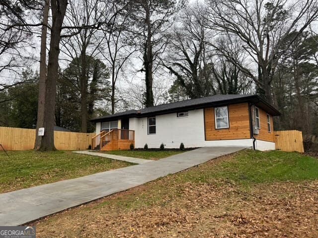 2131 Holly Hill Dr — photo 22