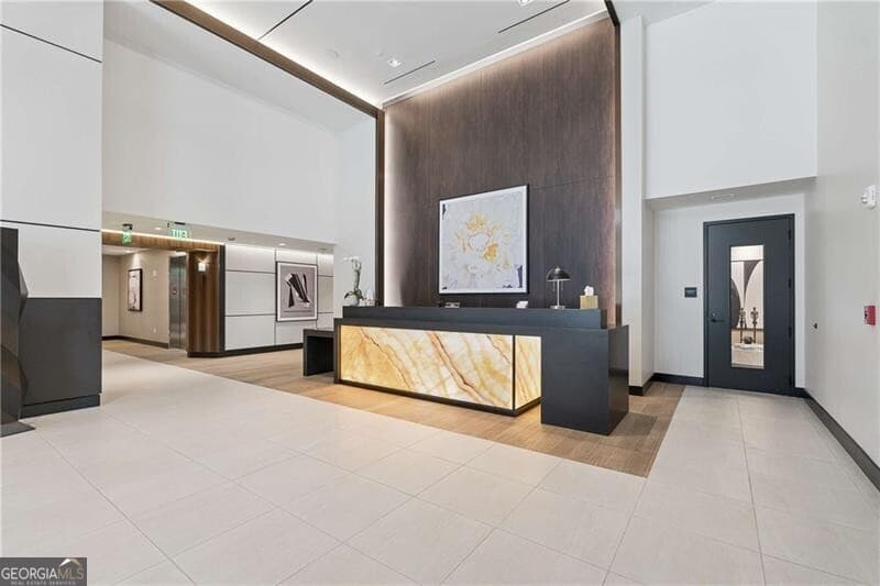 2425 Peachtree Ne Rd 901 — photo 58