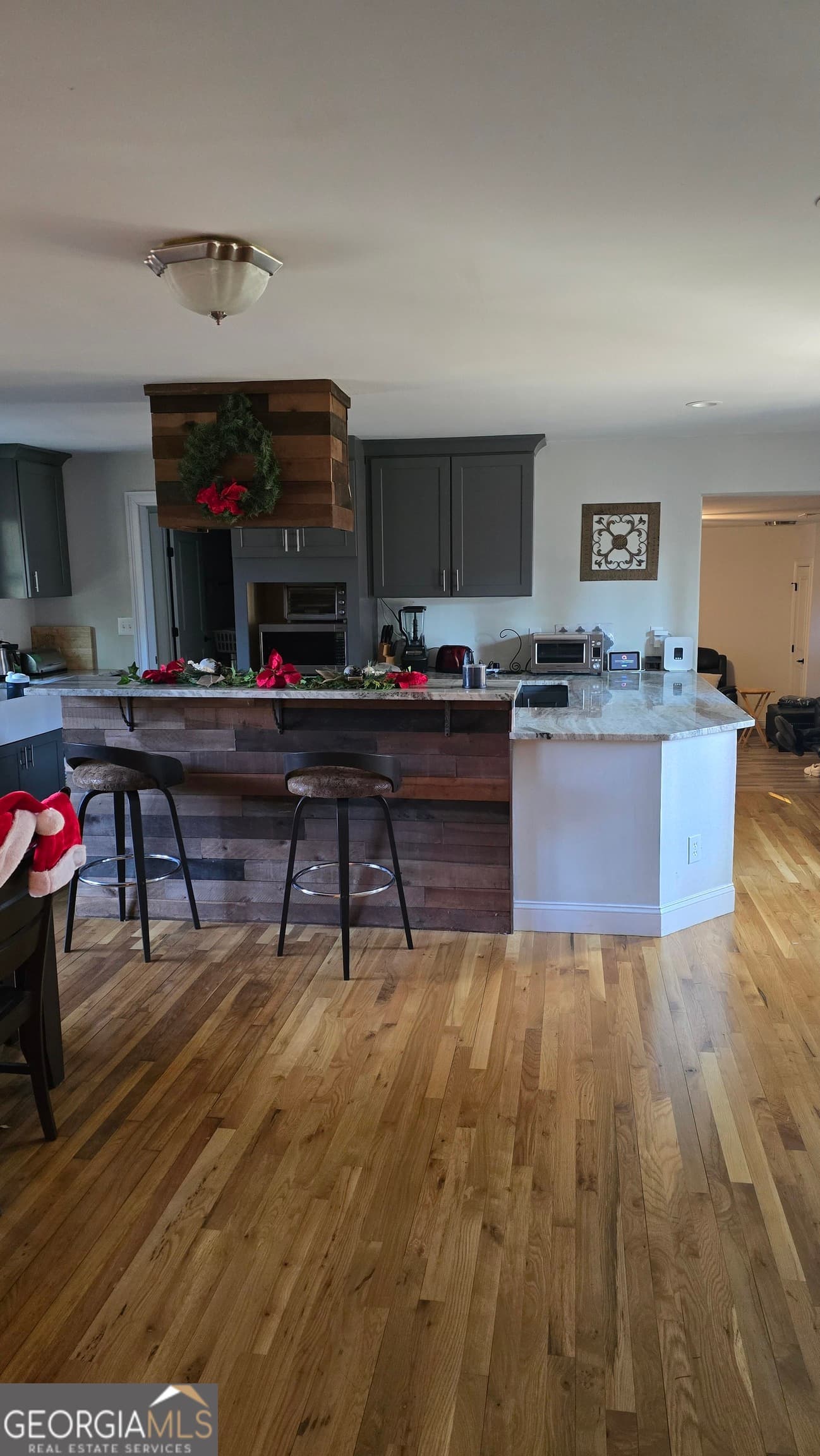 1967 Parker Rd — photo 2