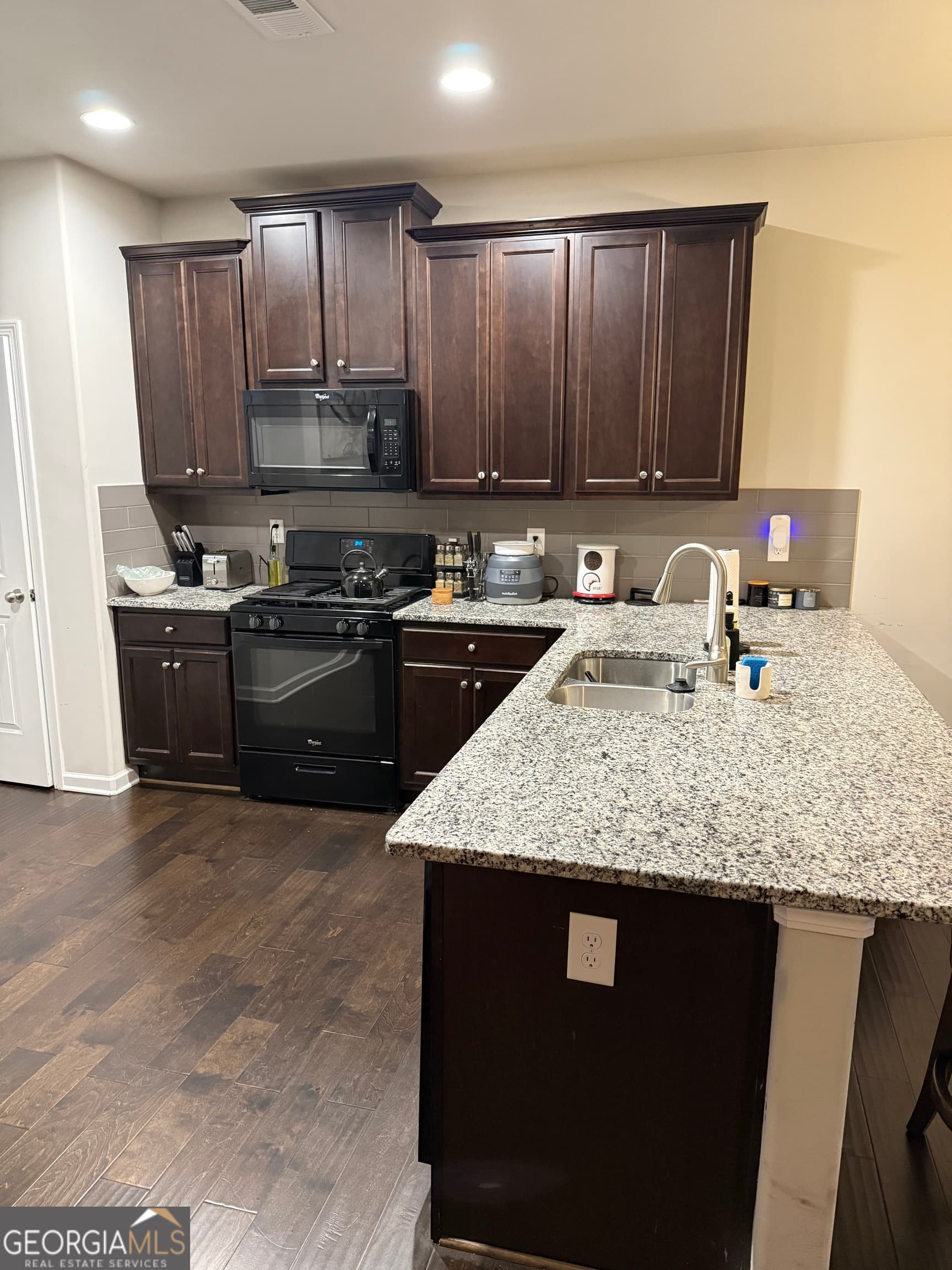 4046 Lake Manor Way — photo 2