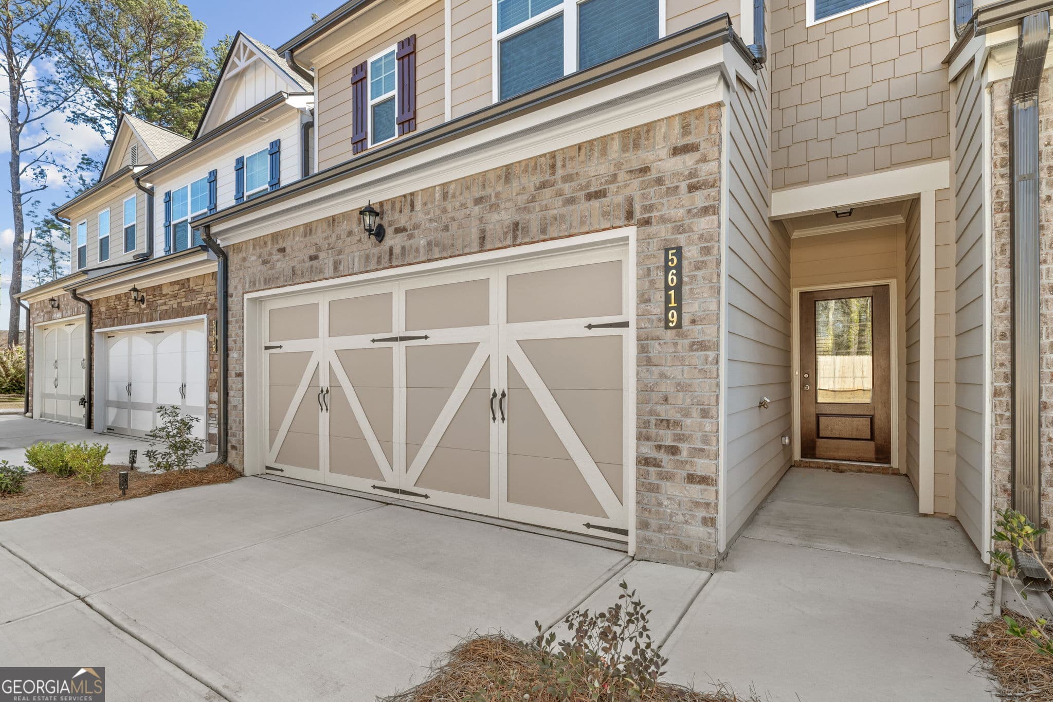 5619 Chickory Dr — photo 2