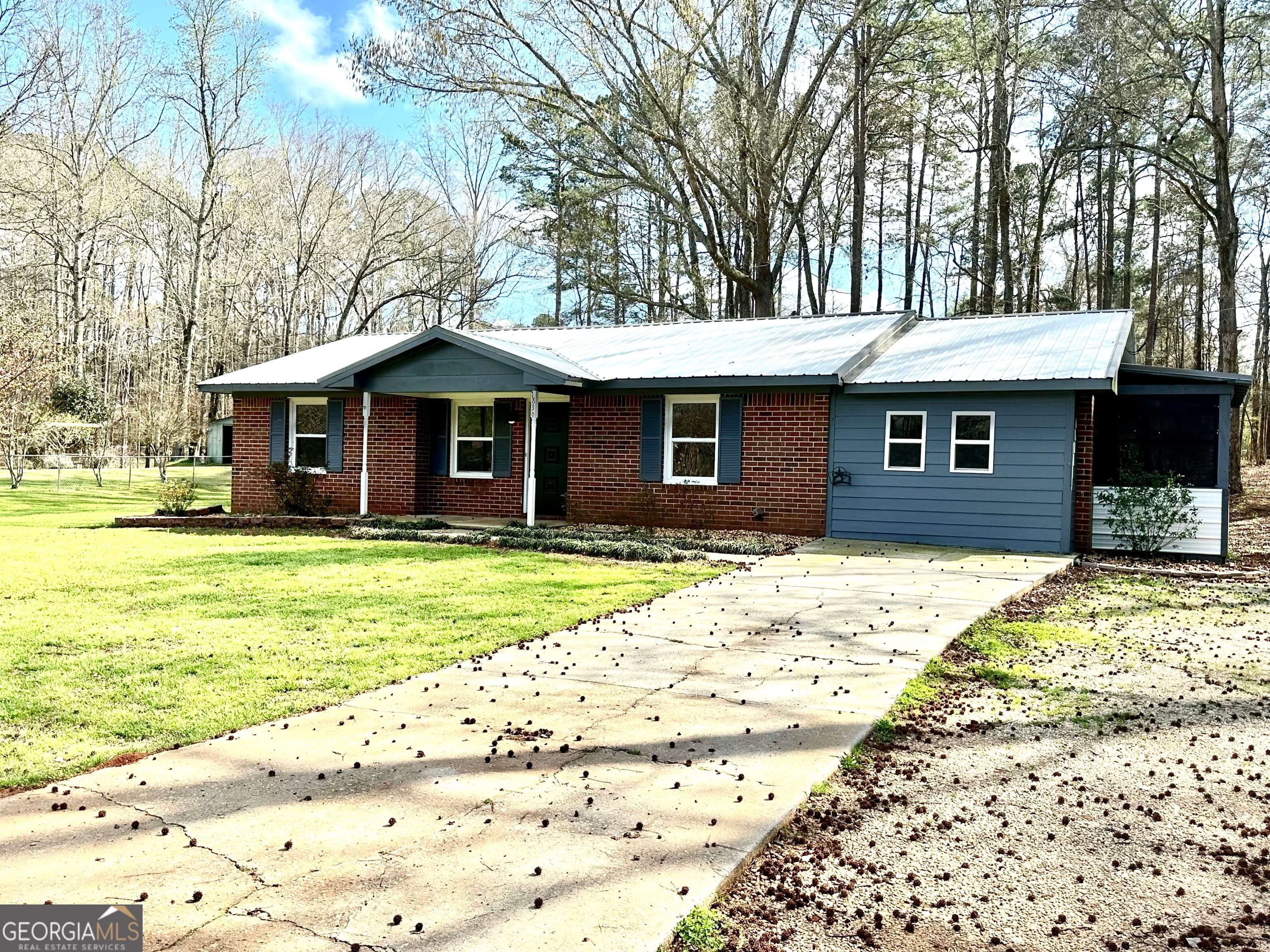 1836 Pinecrest Dr — photo 1