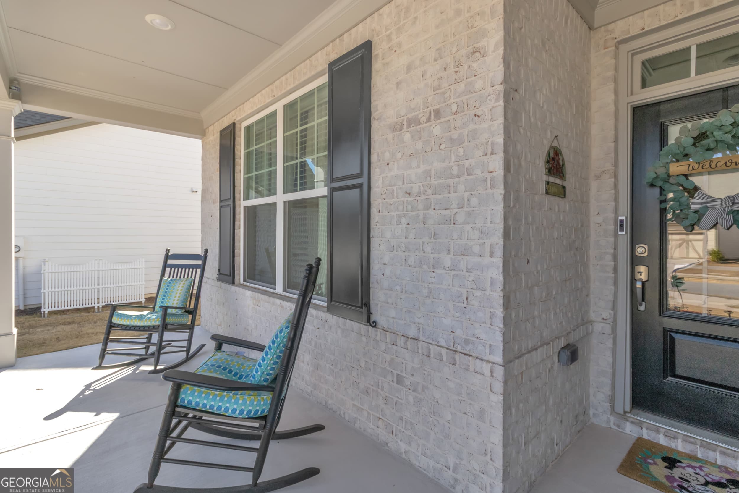 140 Amherst Way — photo 2