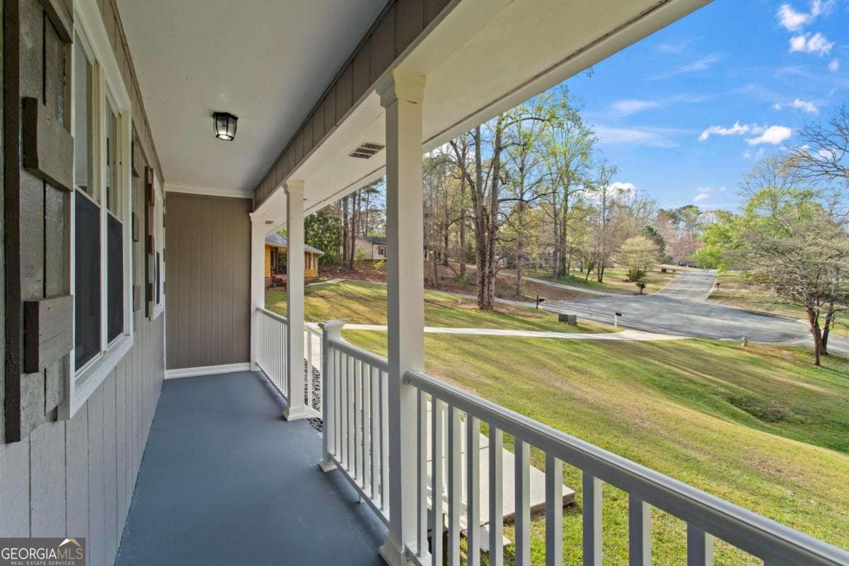 2332 Shire Ct — photo 2