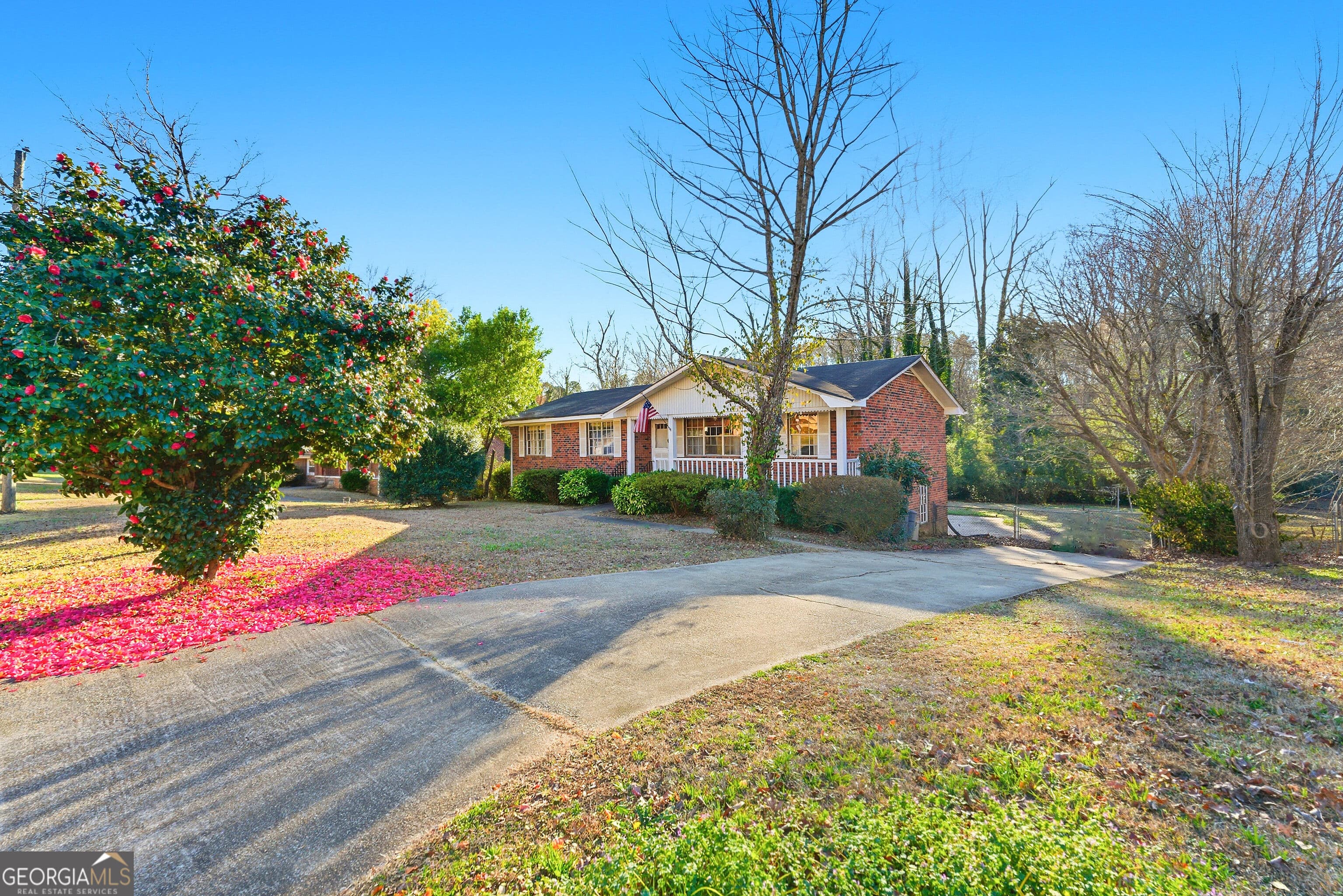 3033 Thrasher Circle — photo 2