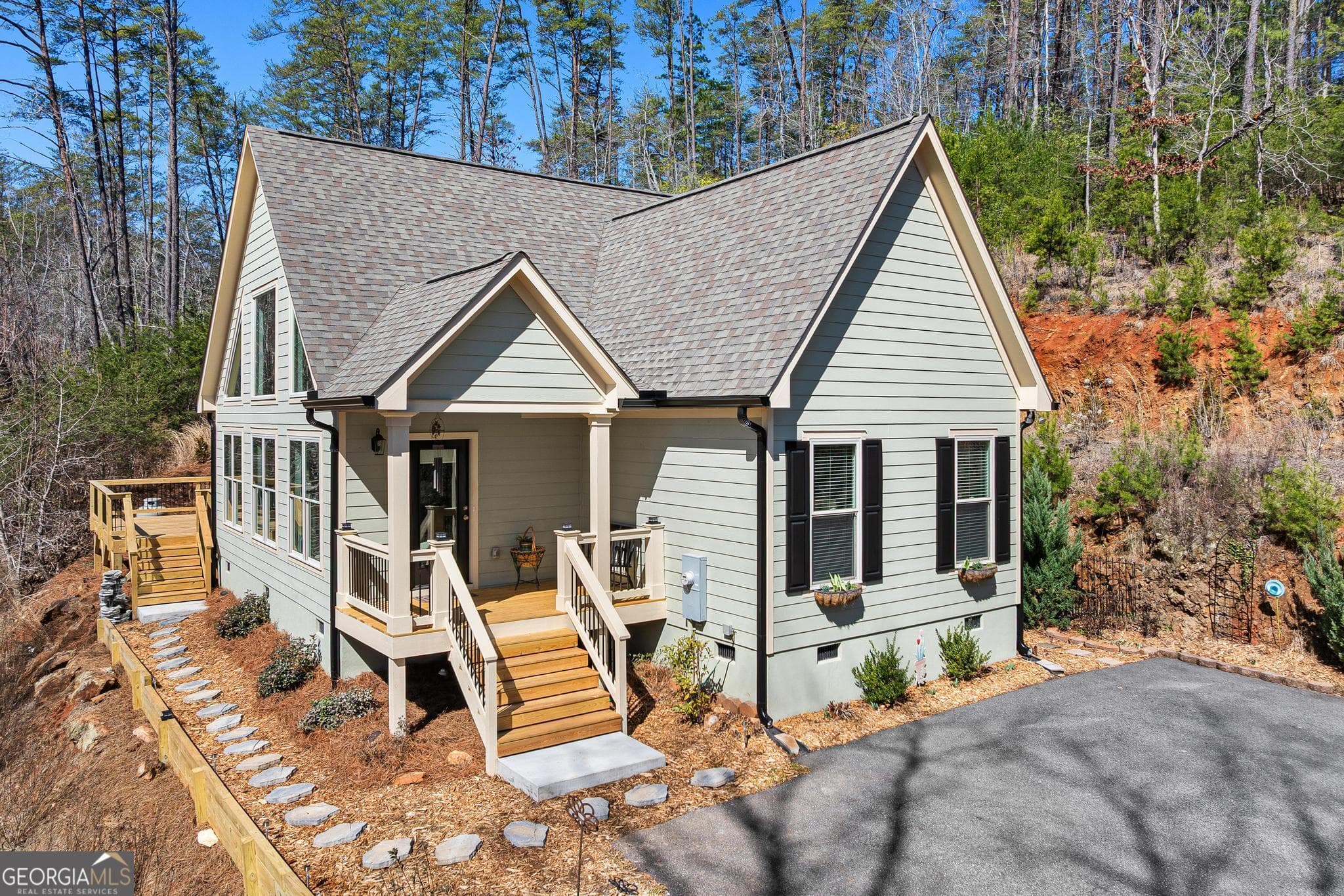 1356 Woodbrier — photo 1