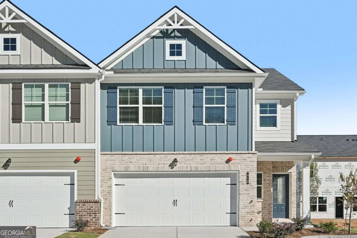 394 Lanier Circle — photo 2