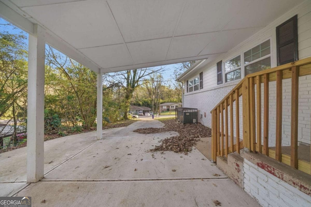 3024 Pasadena Dr — photo 2