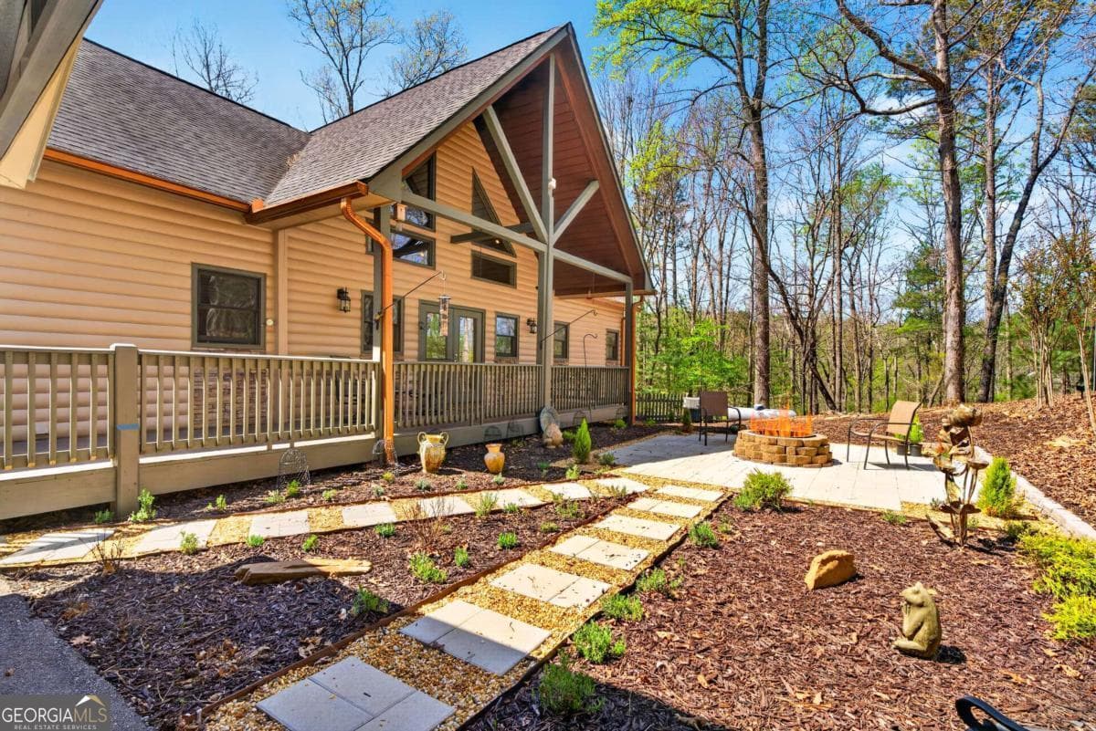 1858 Newport Dr 3141 — photo 2