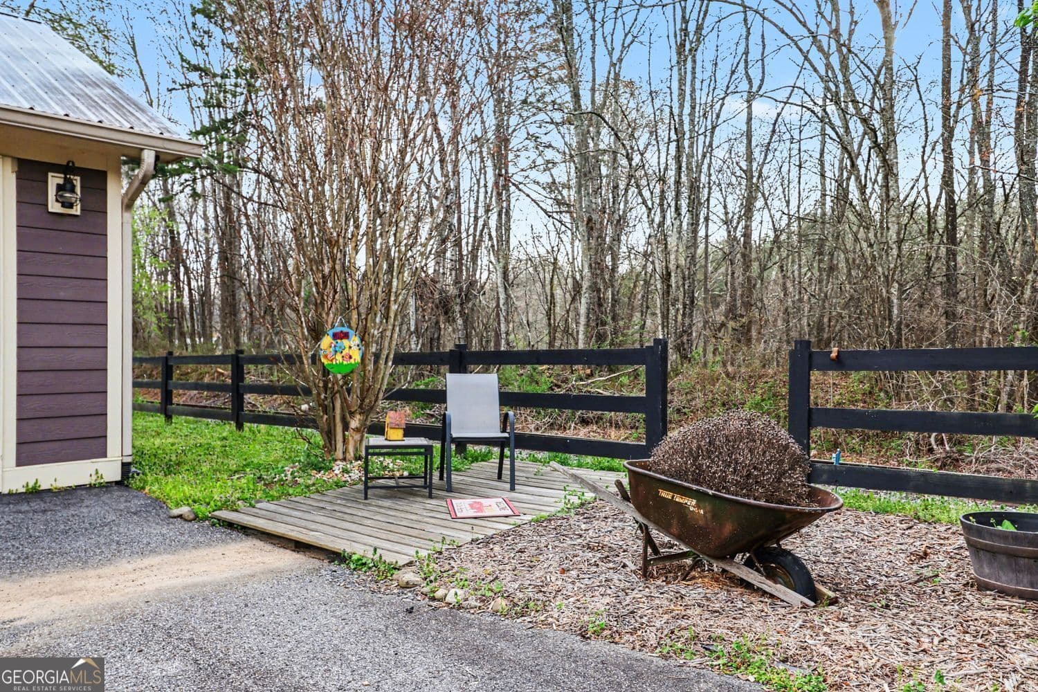 584 Ada St — photo 28