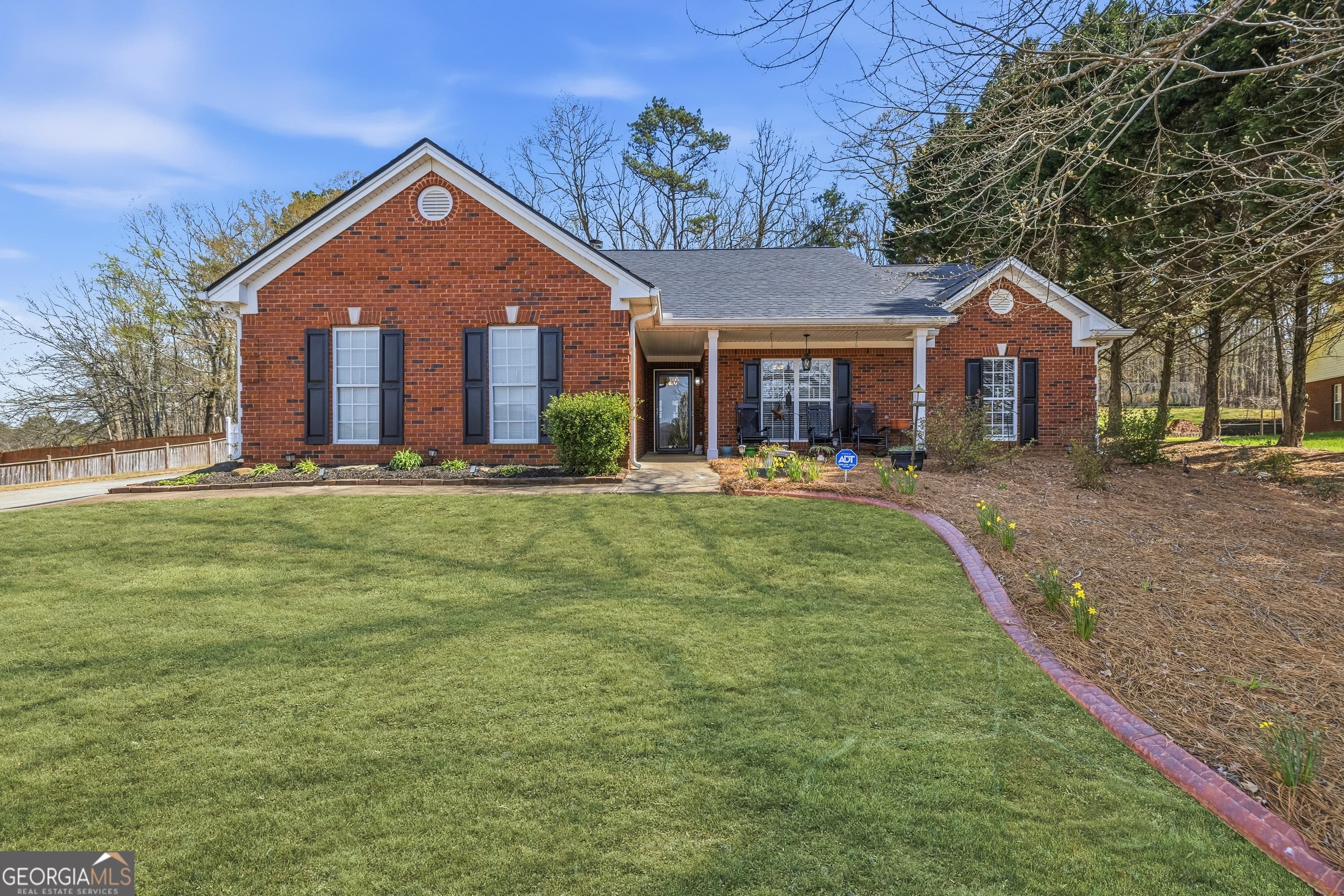 460 Flyway Ln — photo 2